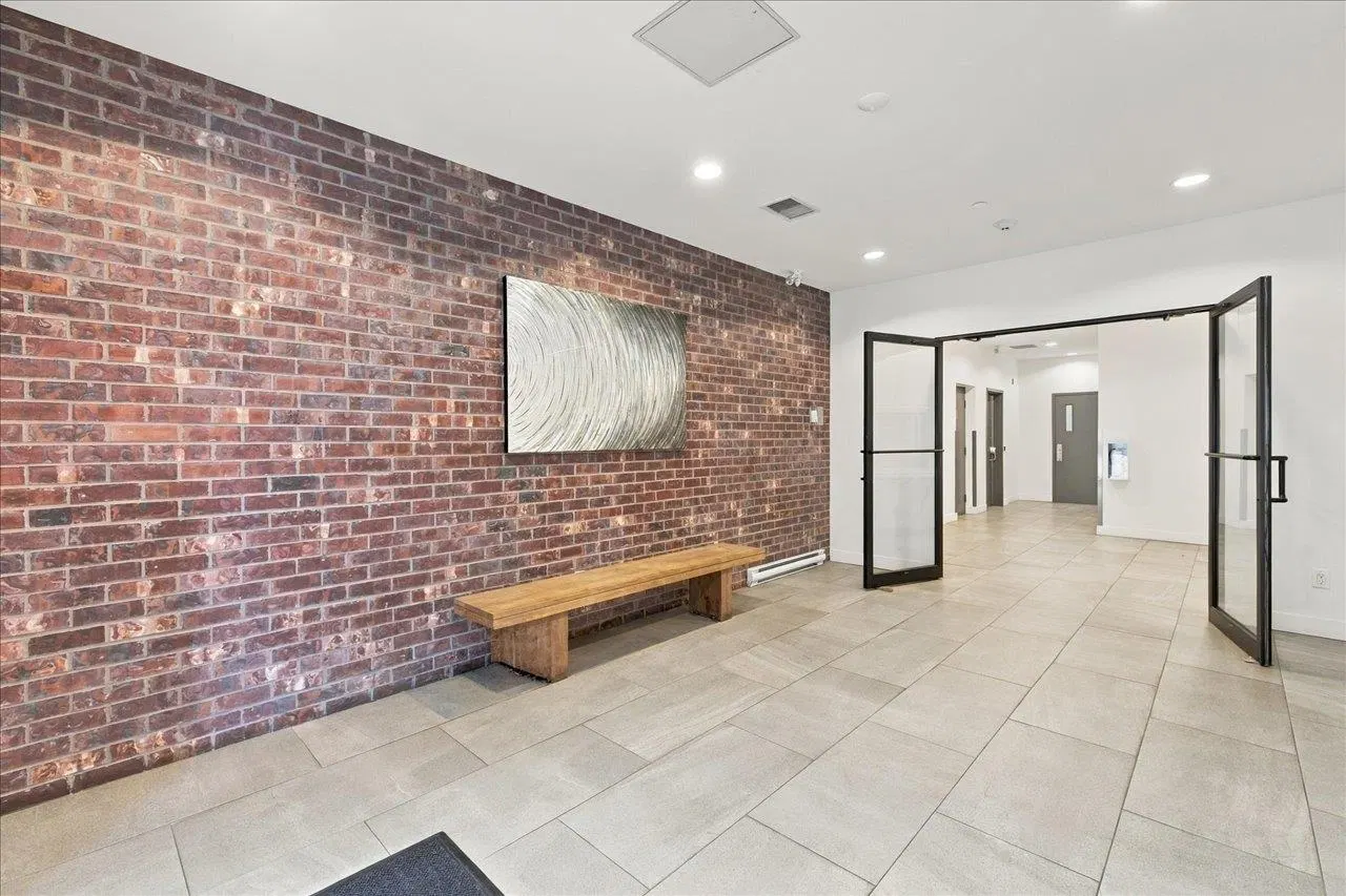 Photo 2 of 9 at #401 – 2141 E Hastings Street