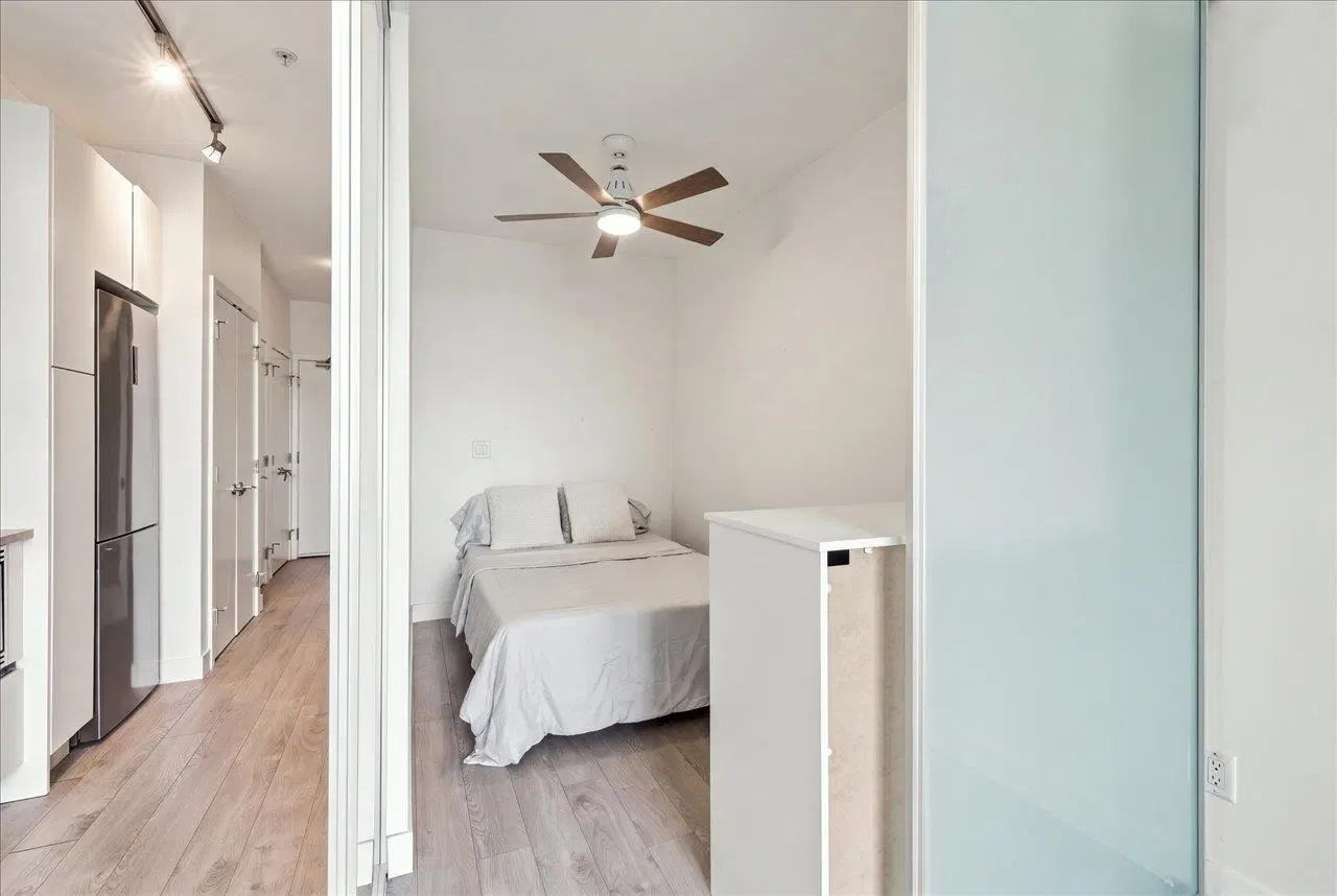 Photo 5 of 9 at #401 – 2141 E Hastings Street