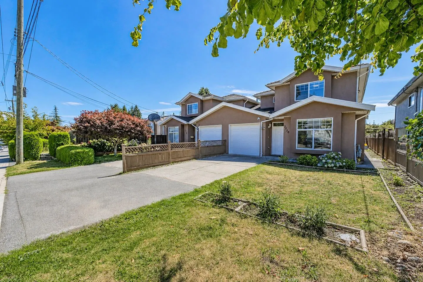Photo 3 of 34 at 7930 Edmonds Street