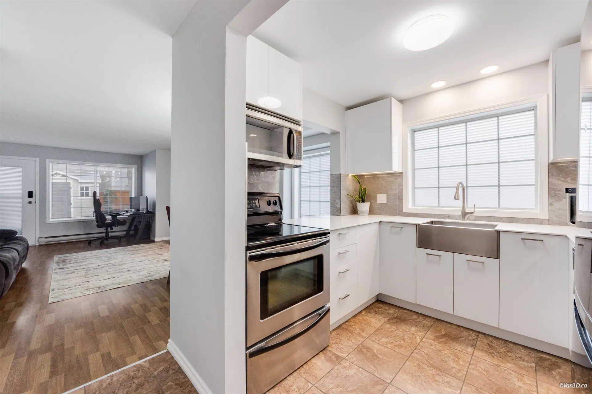 Photo 5 of 30 at #1 – 9437 Hazel Street