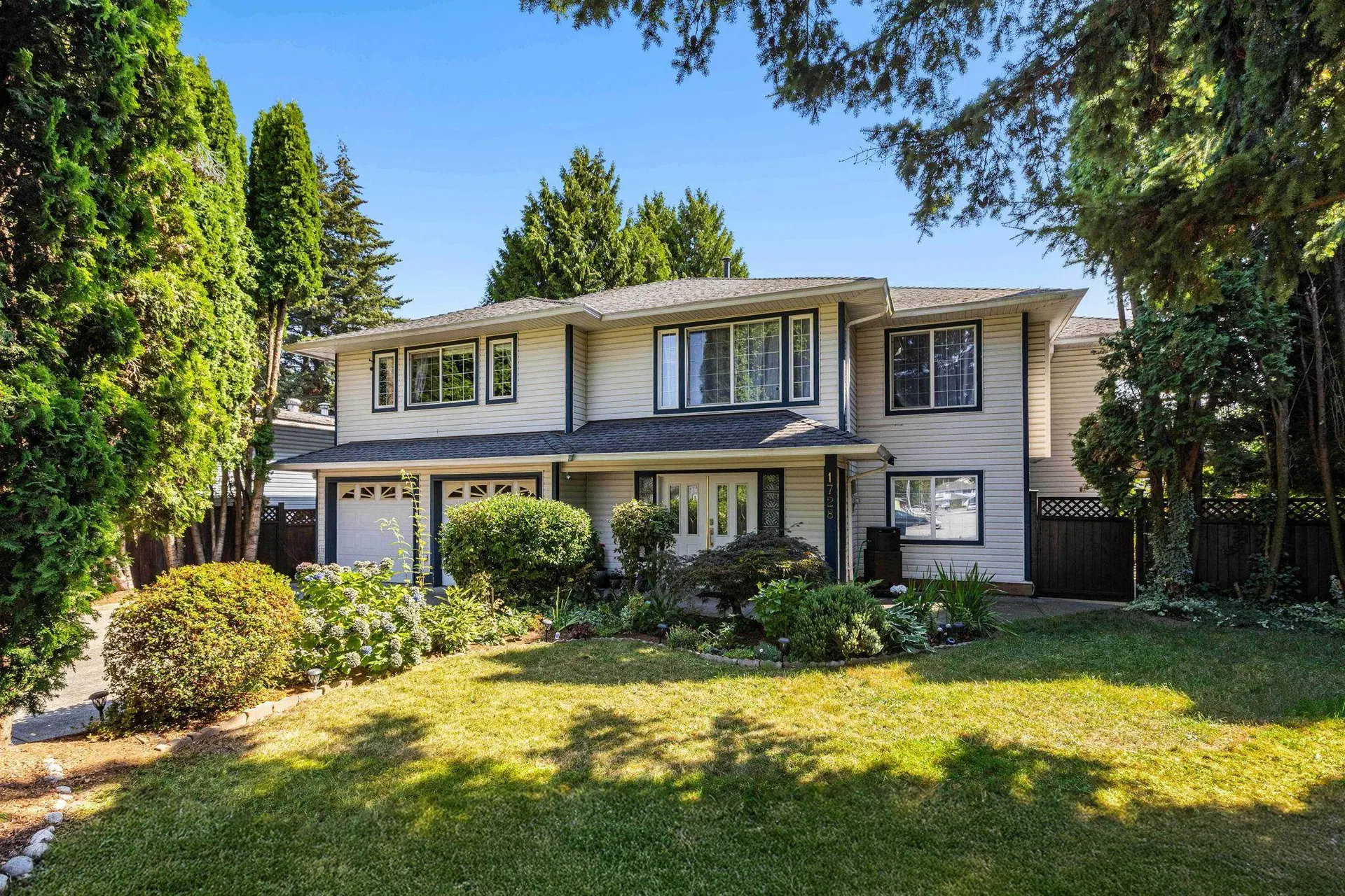 Photo 1 of 40 at 1728 Pekrul Place