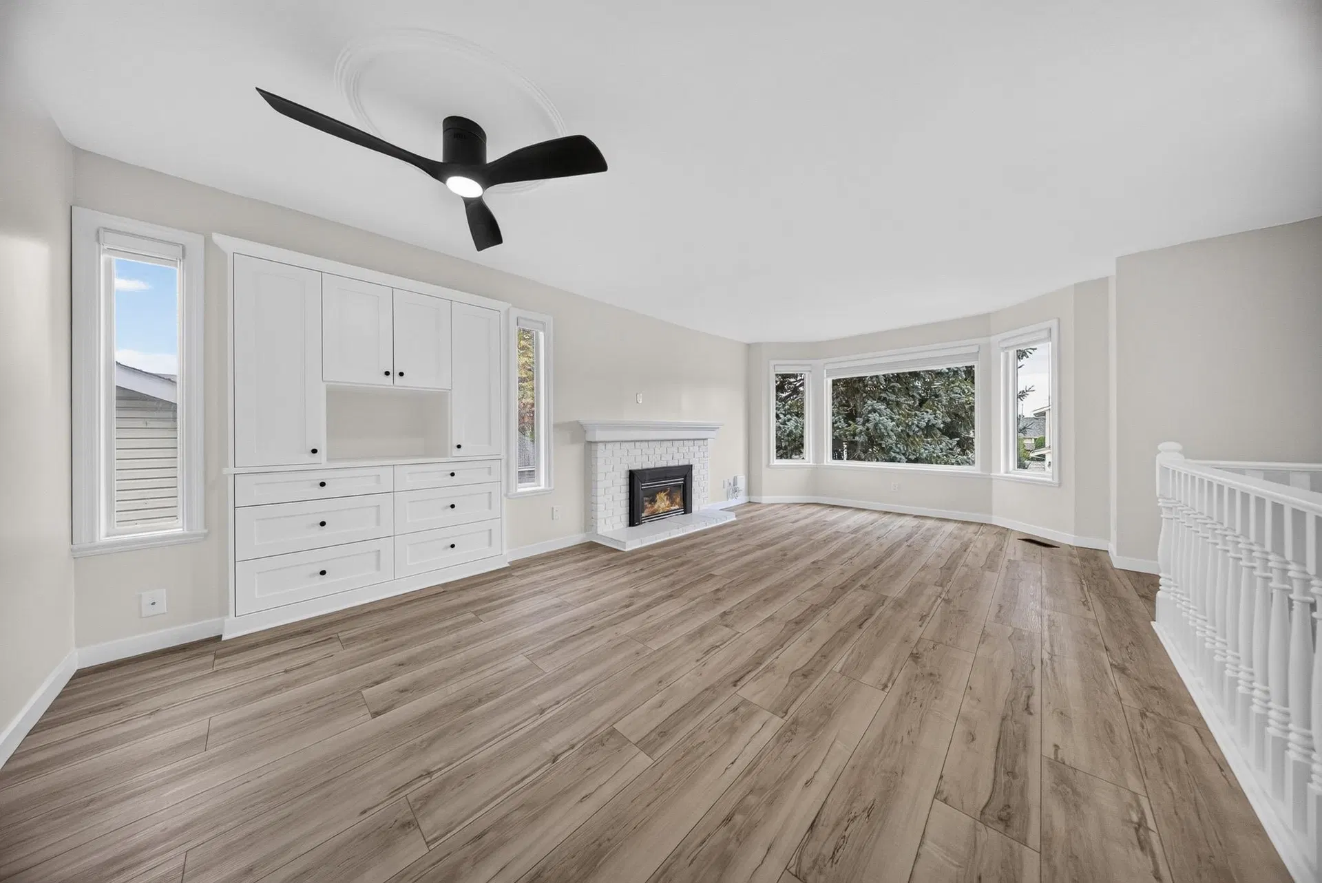 Photo 5 of 38 at 45170 Bluejay Avenue