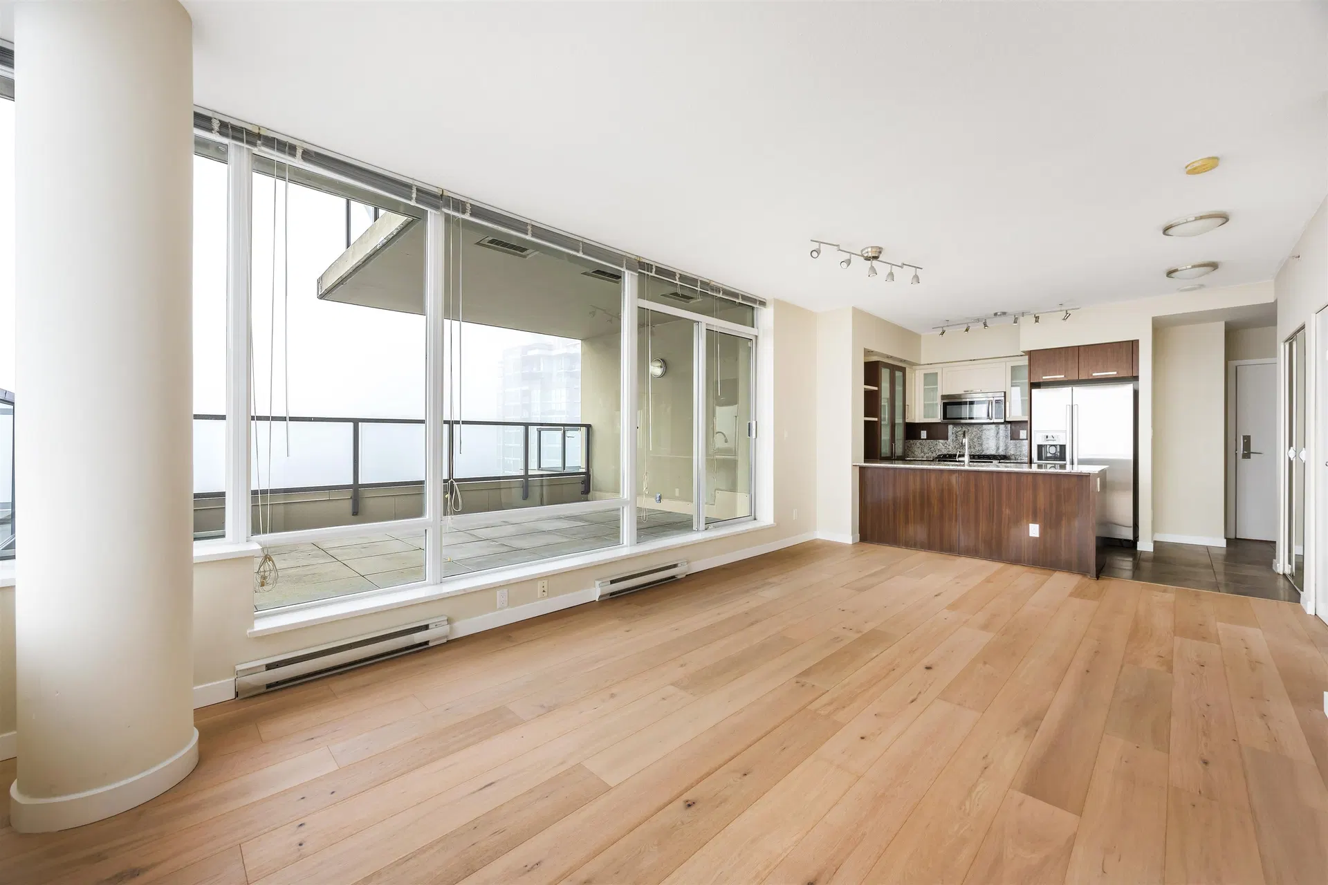 Photo 3 of 27 at #2905 – 2980 Atlantic Avenue