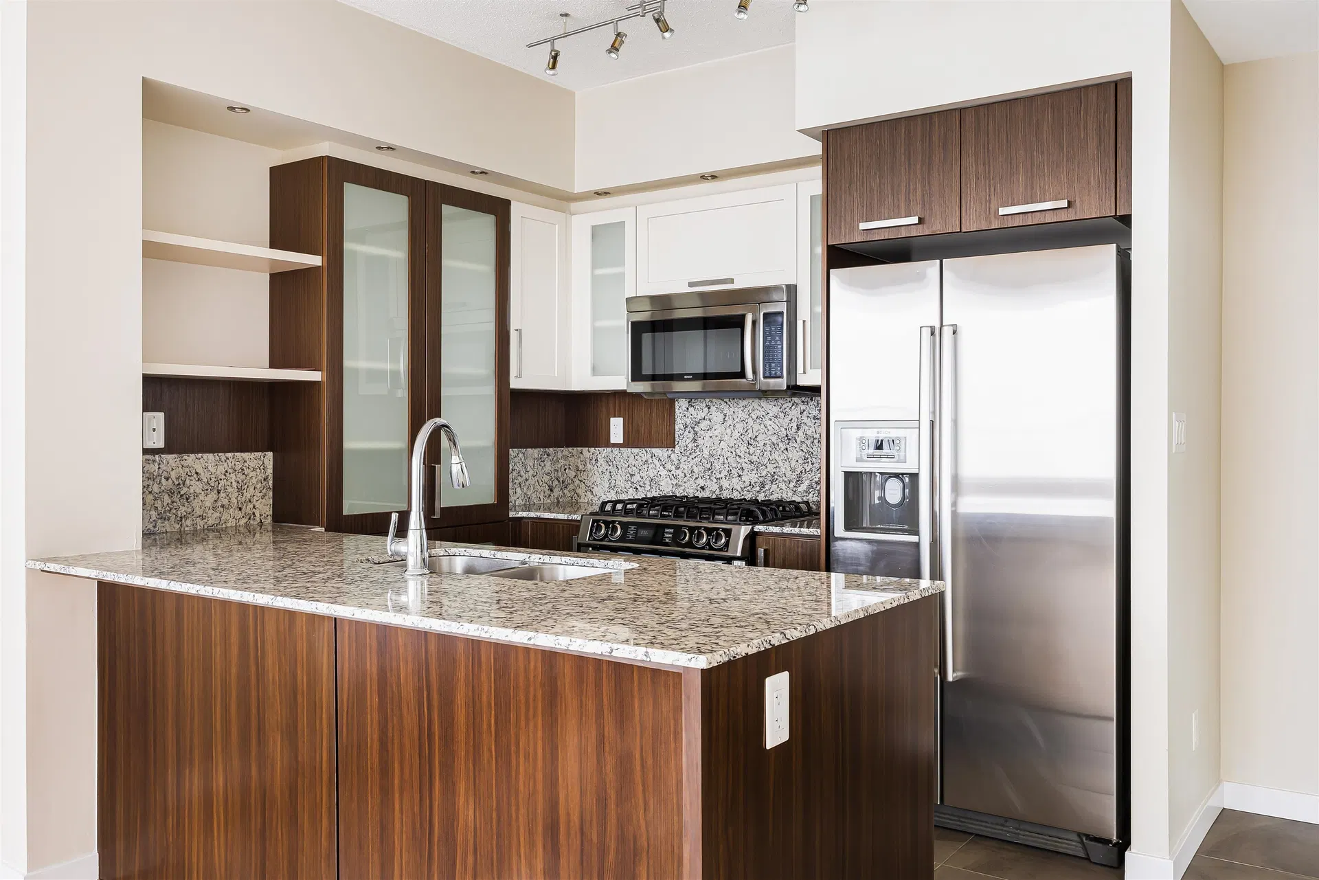 Photo 5 of 27 at #2905 – 2980 Atlantic Avenue