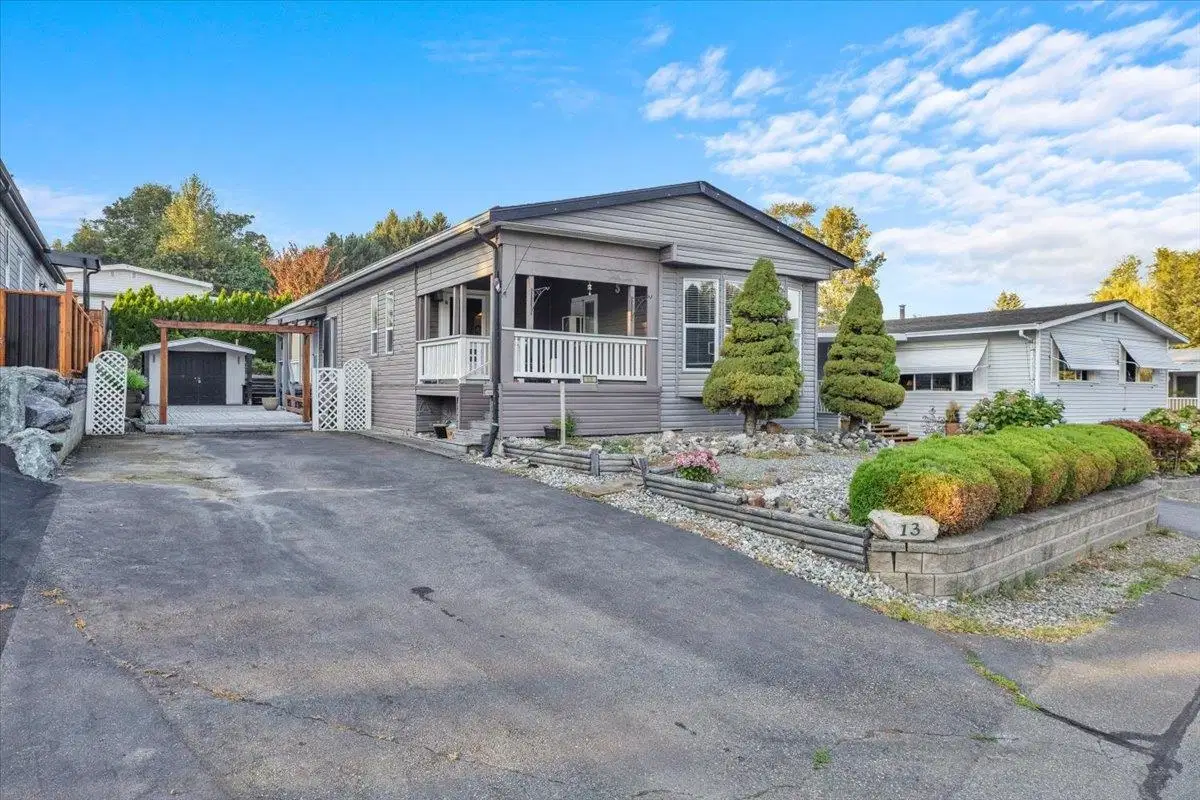#13 – 27111 0 Avenue