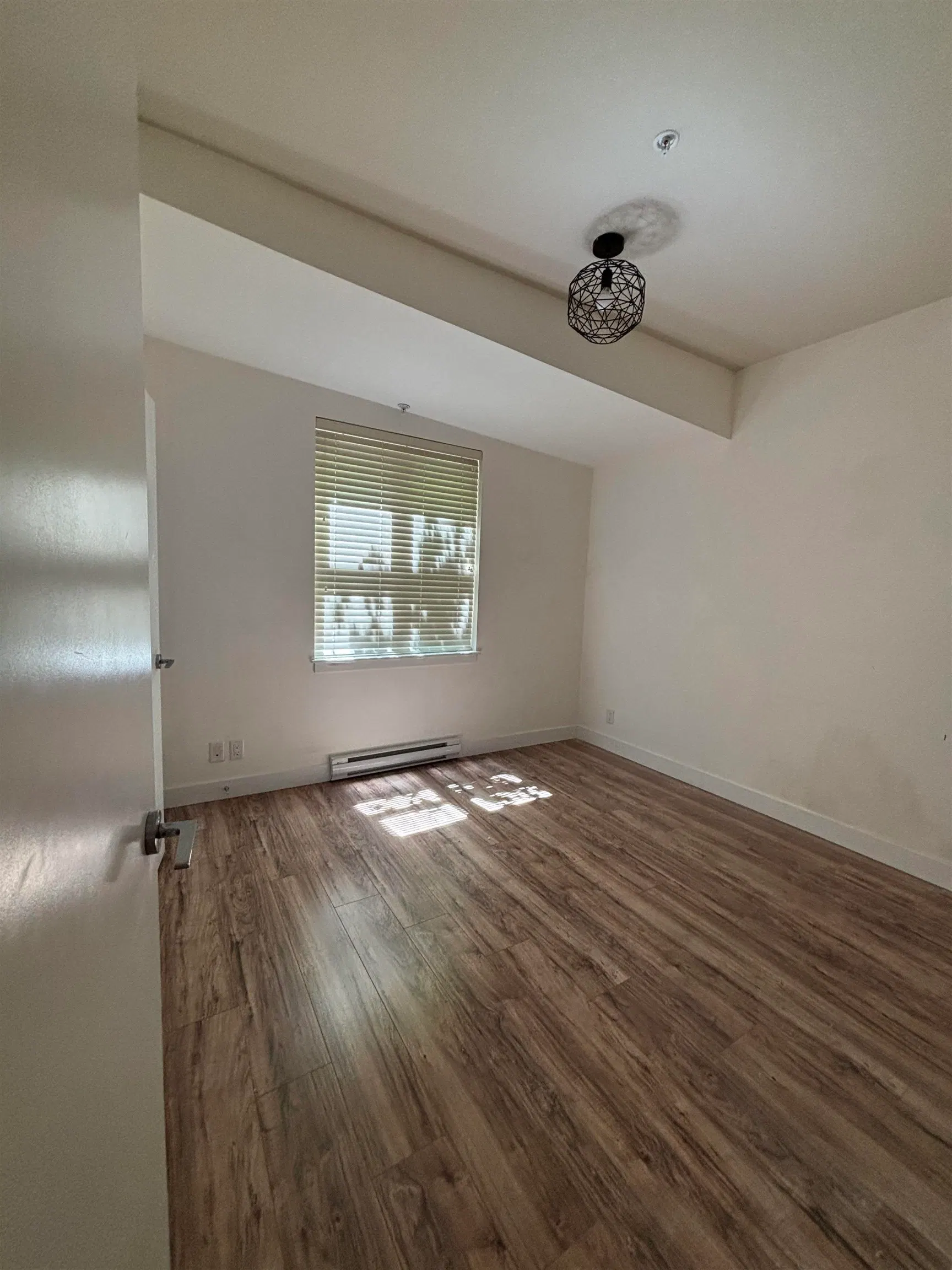 Photo 2 of 28 at x10 – 388 Kootenay Street