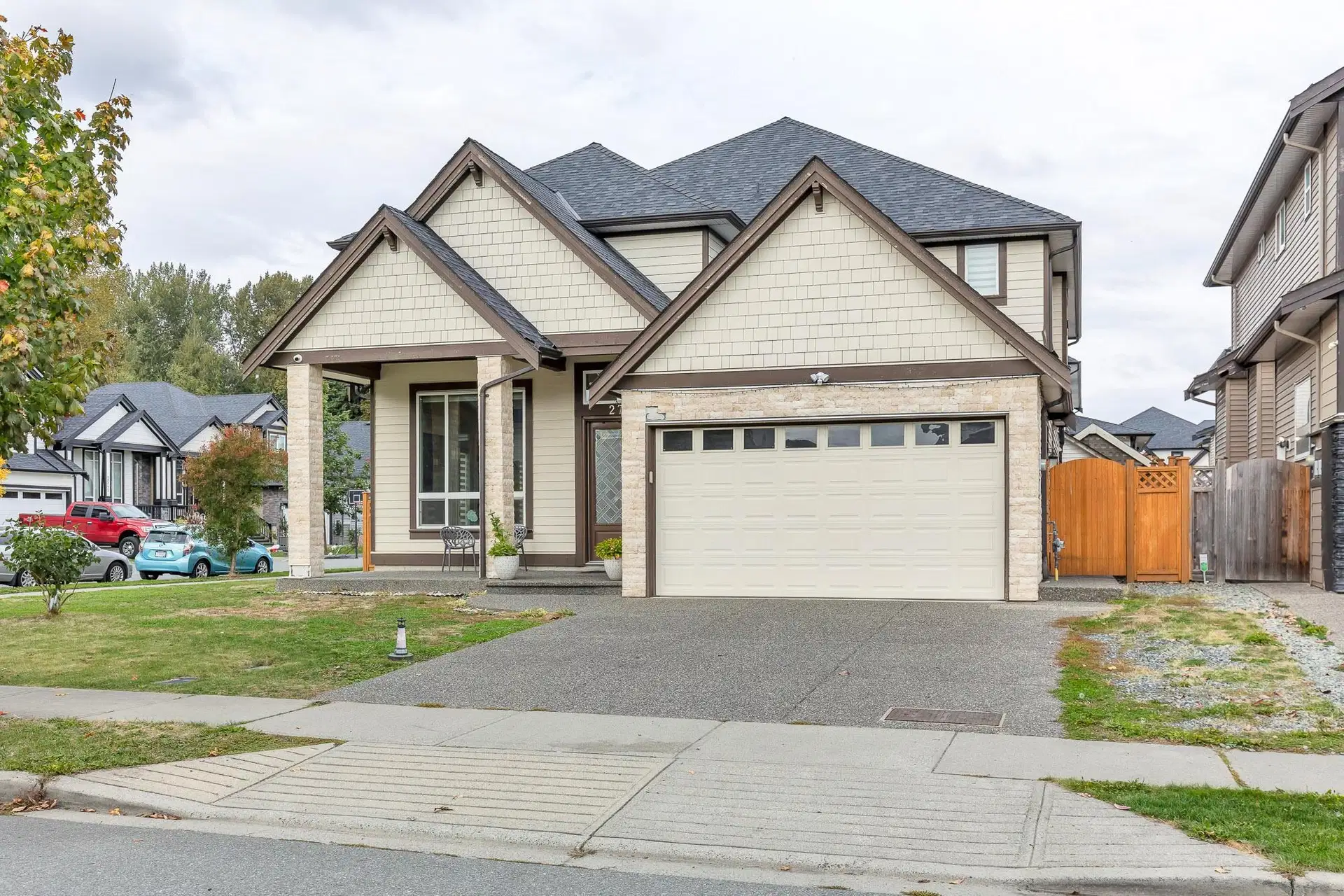 27625 Railcar Crescent