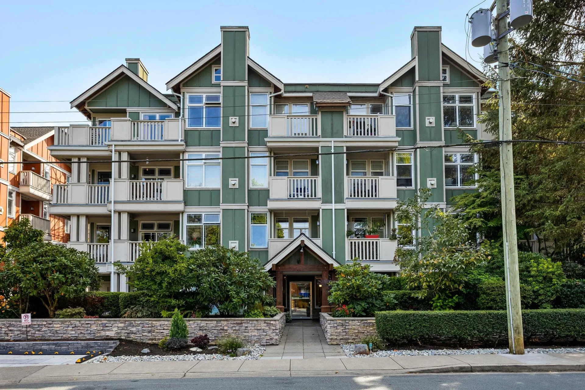 #307 – 15350 16a Avenue Avenue