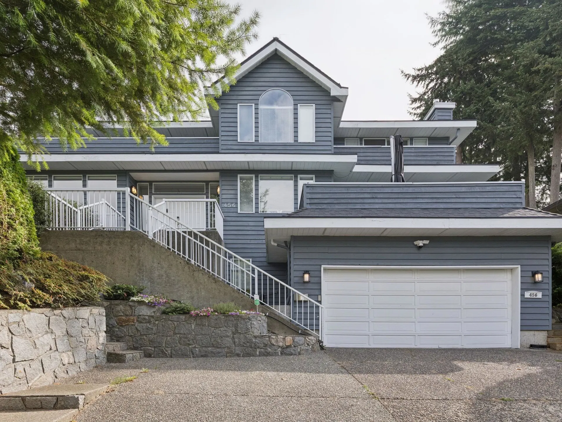 Photo 1 of 40 at 456 Montroyal Boulevard