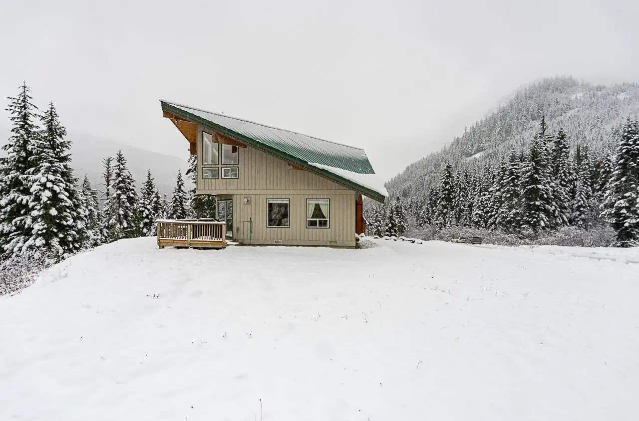20806 Sakwi Creek Road