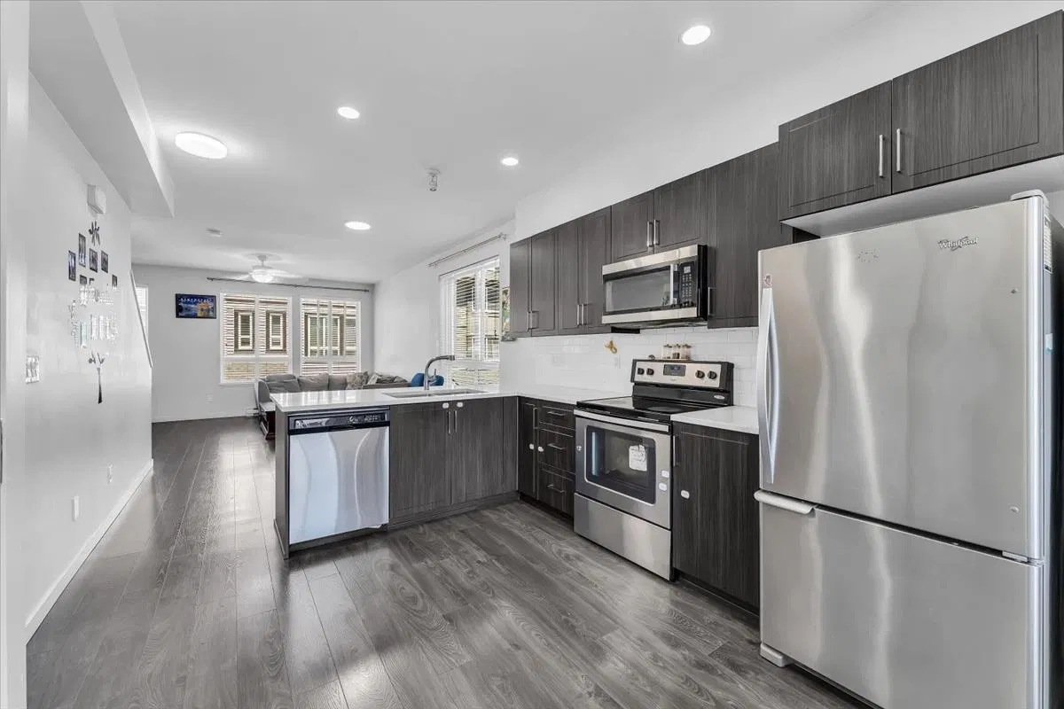 Photo 4 of 29 at #72 – 14555 68 Avenue
