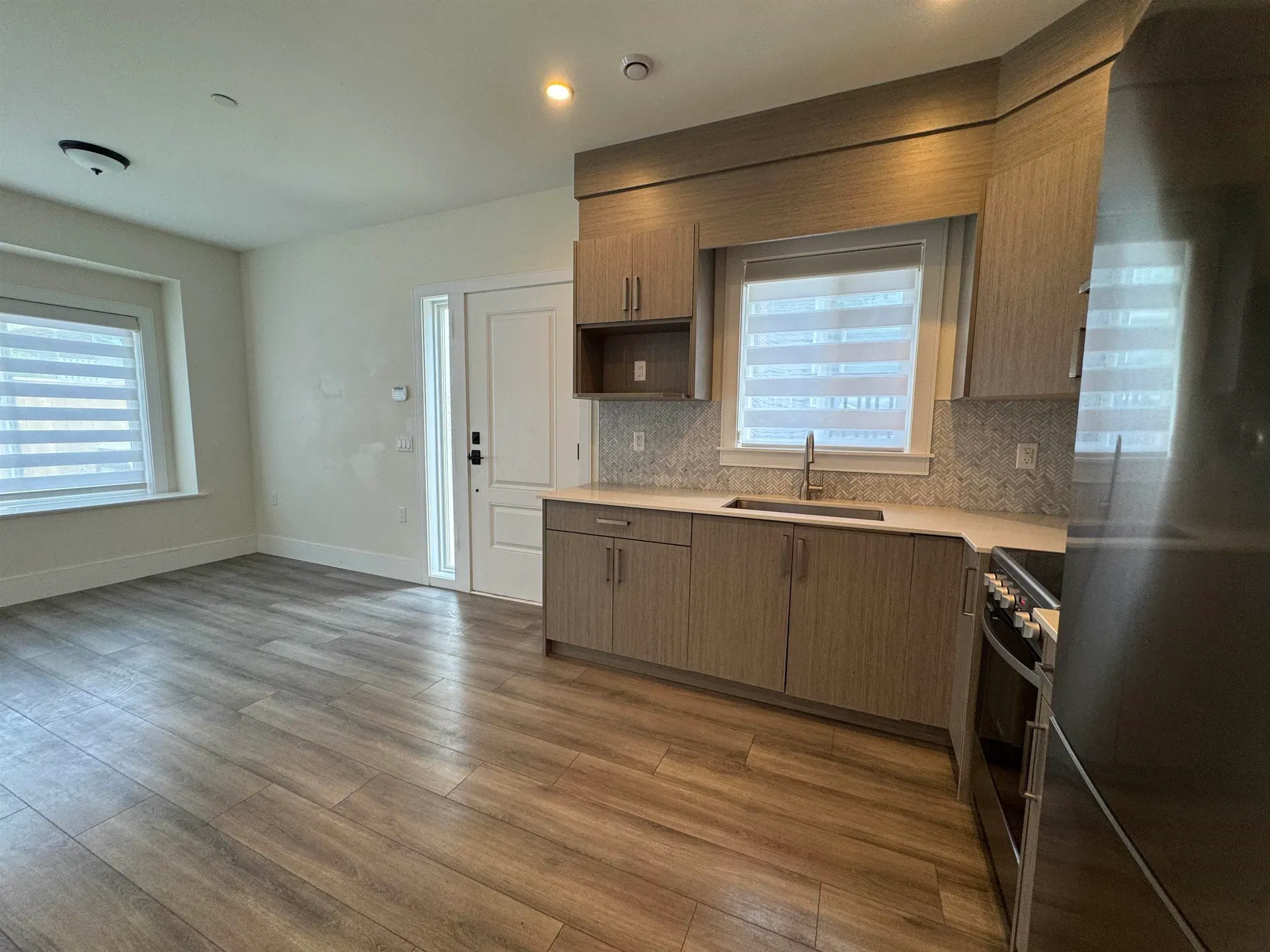 Photo 5 of 23 at Coach House – 11901 Gee St