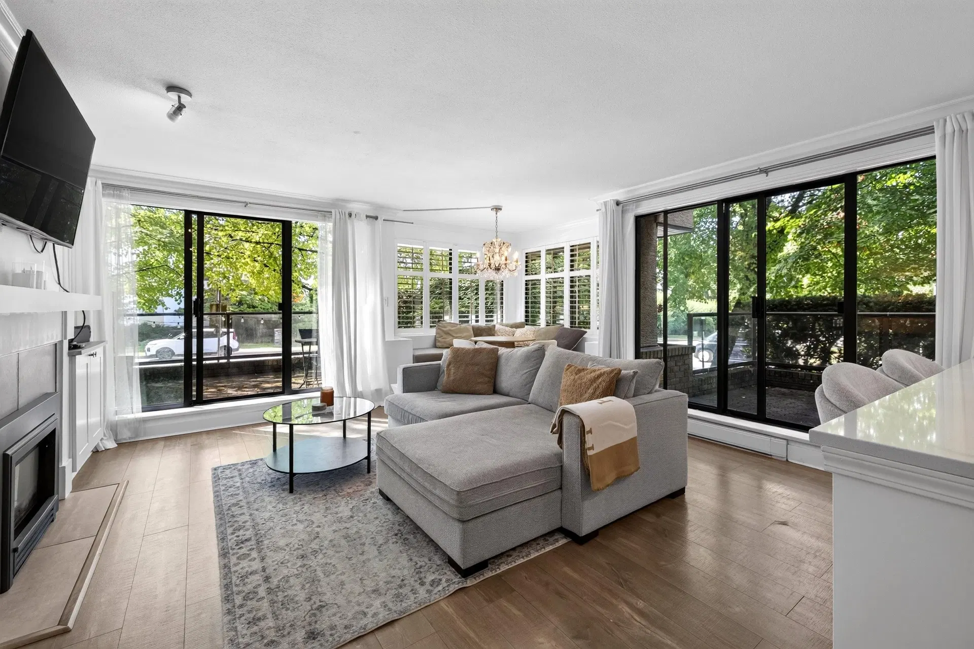 #101 – 1702 Chesterfield Avenue