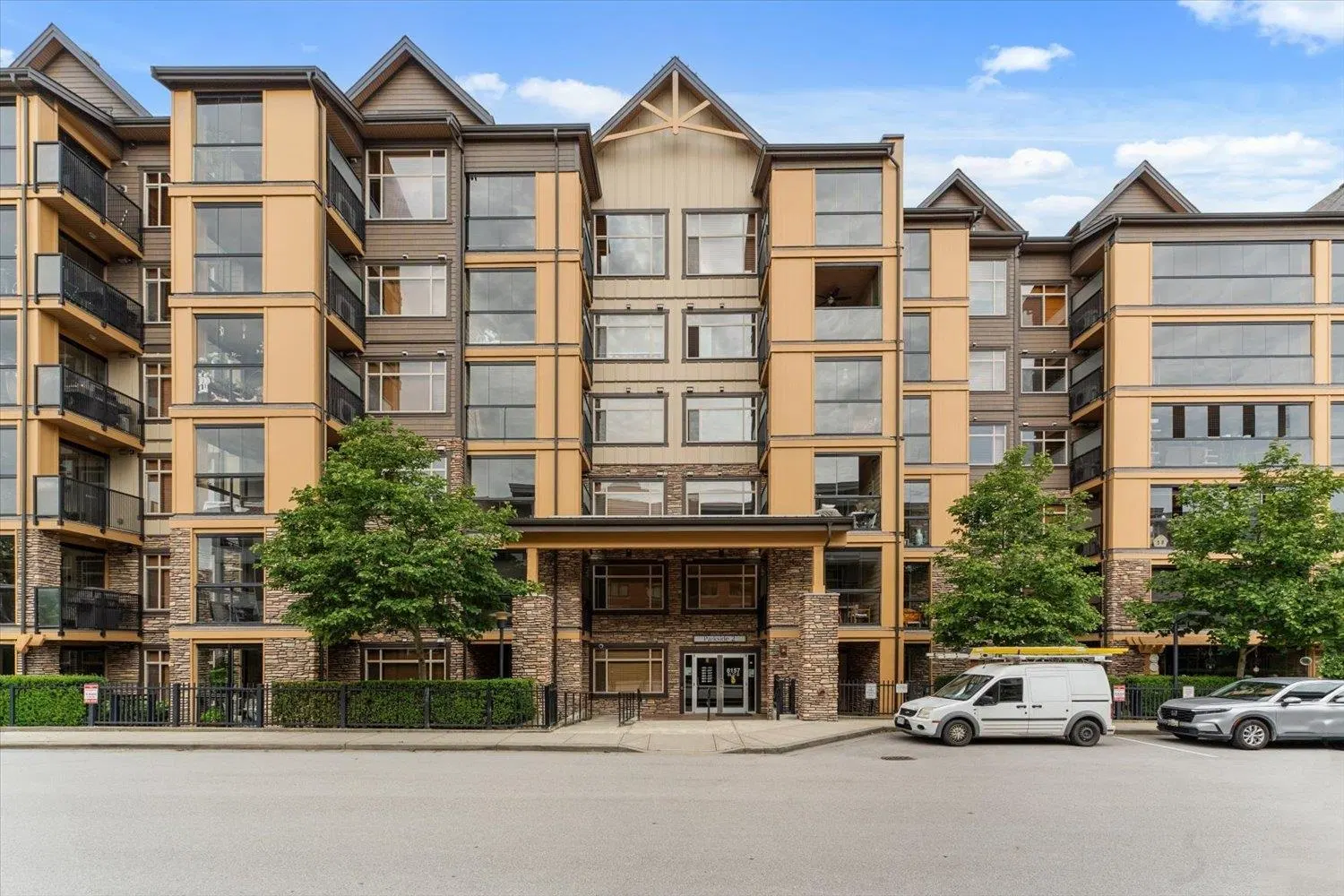 Photo 3 of 37 at #401 – 8157 207 Street