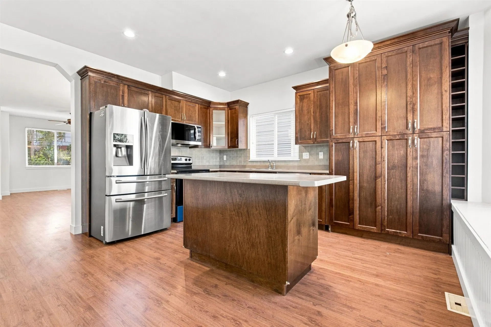Photo 4 of 29 at 6110 150 Street