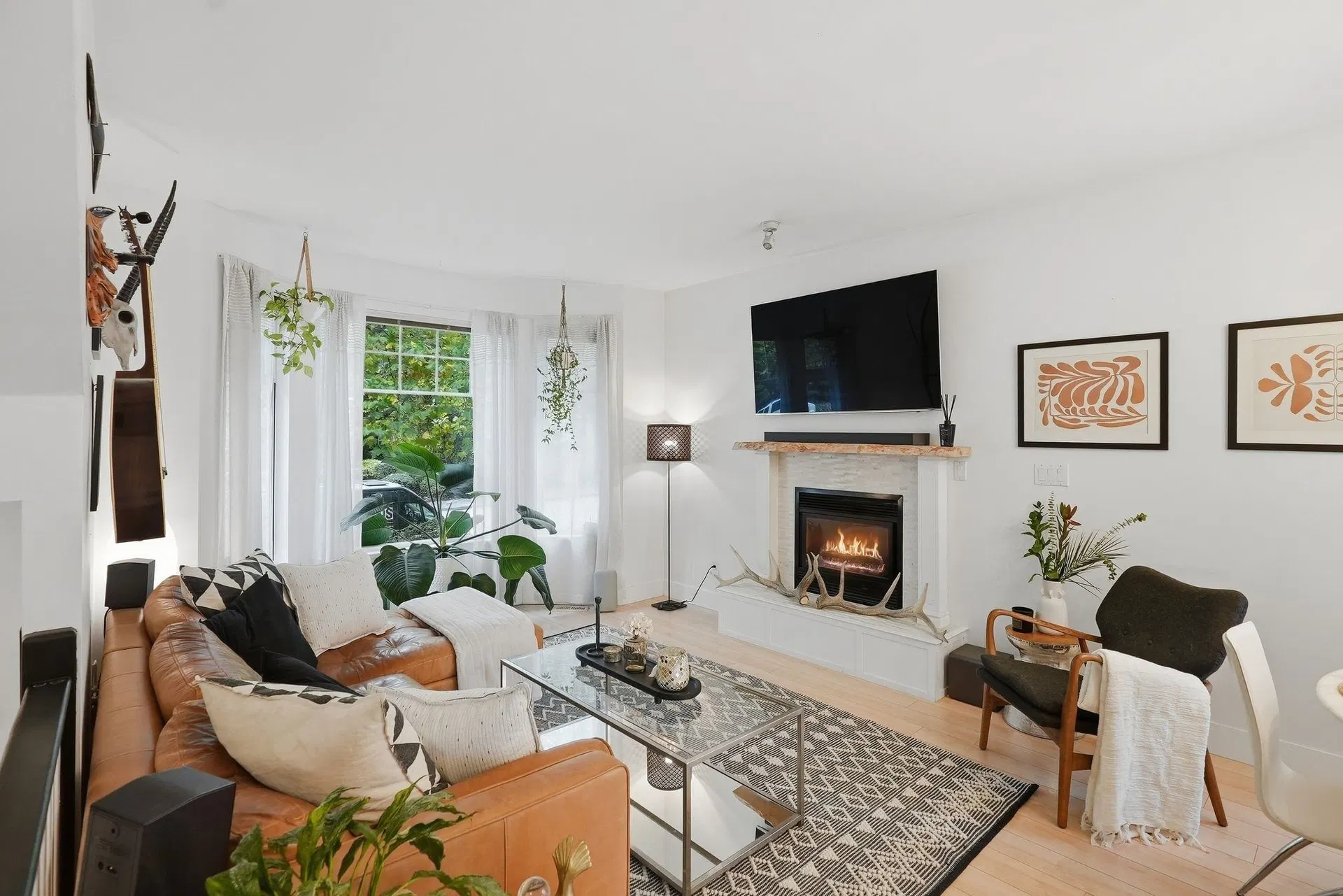 Photo 2 of 40 at 6556 121 Street