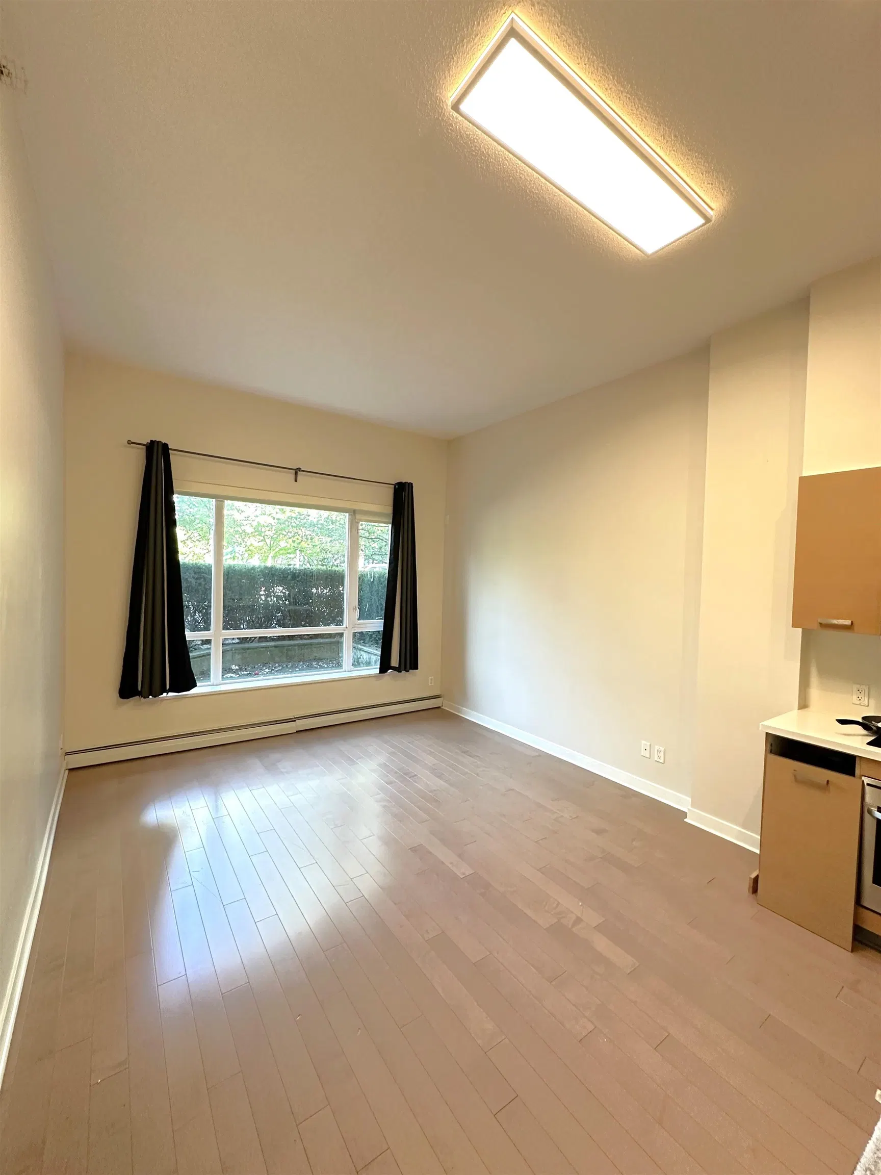 Photo 5 of 22 at #102 – 13380 108 Avenue