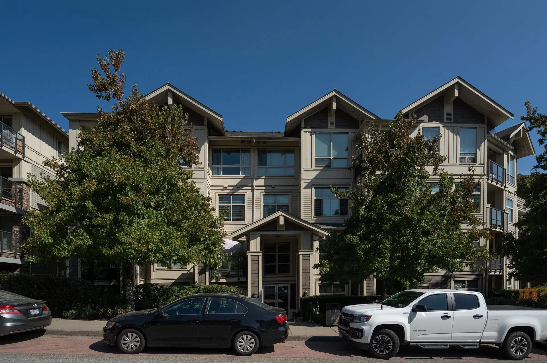 #203 – 255 Ross Drive