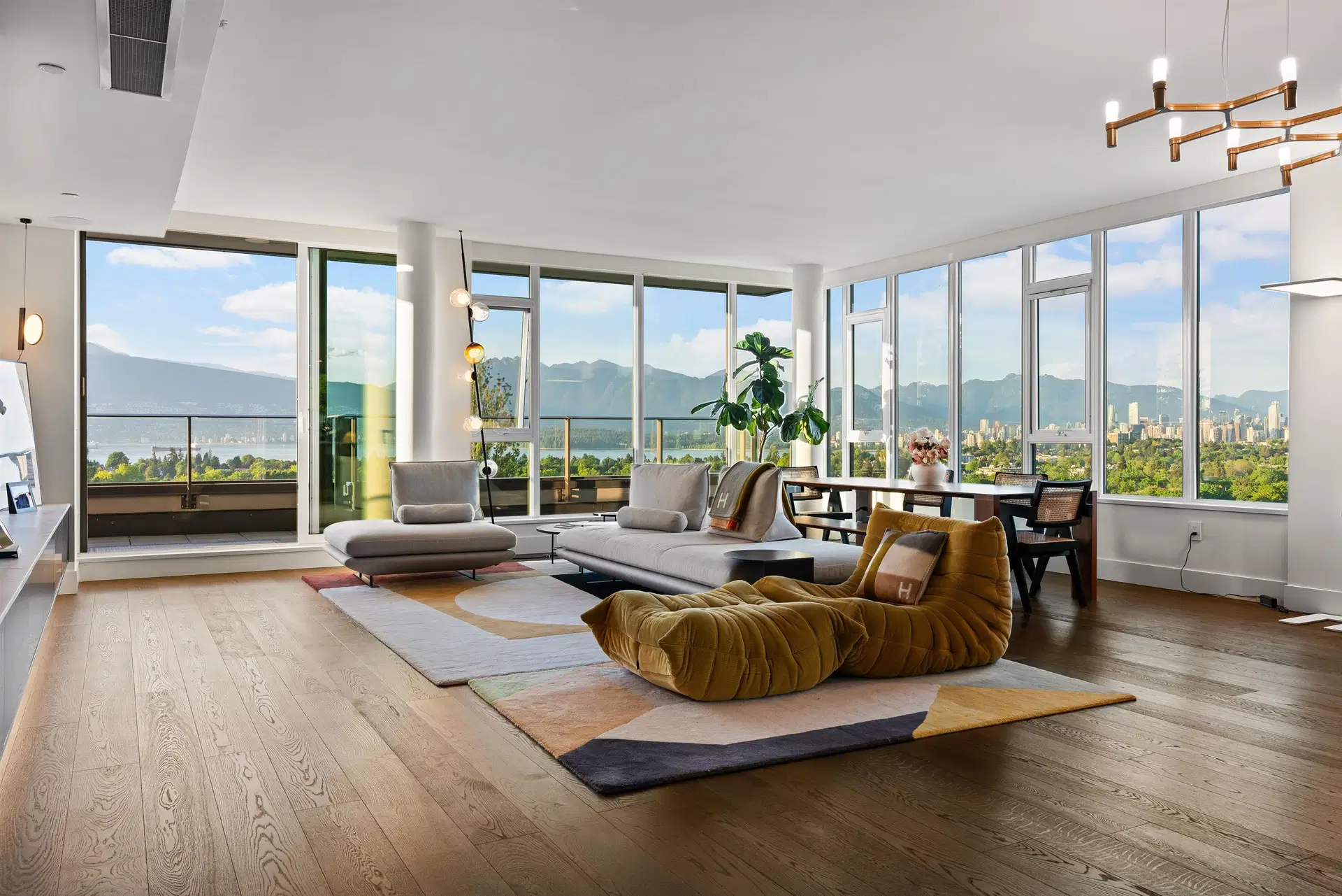 #403 – 3639 16th Avenue
