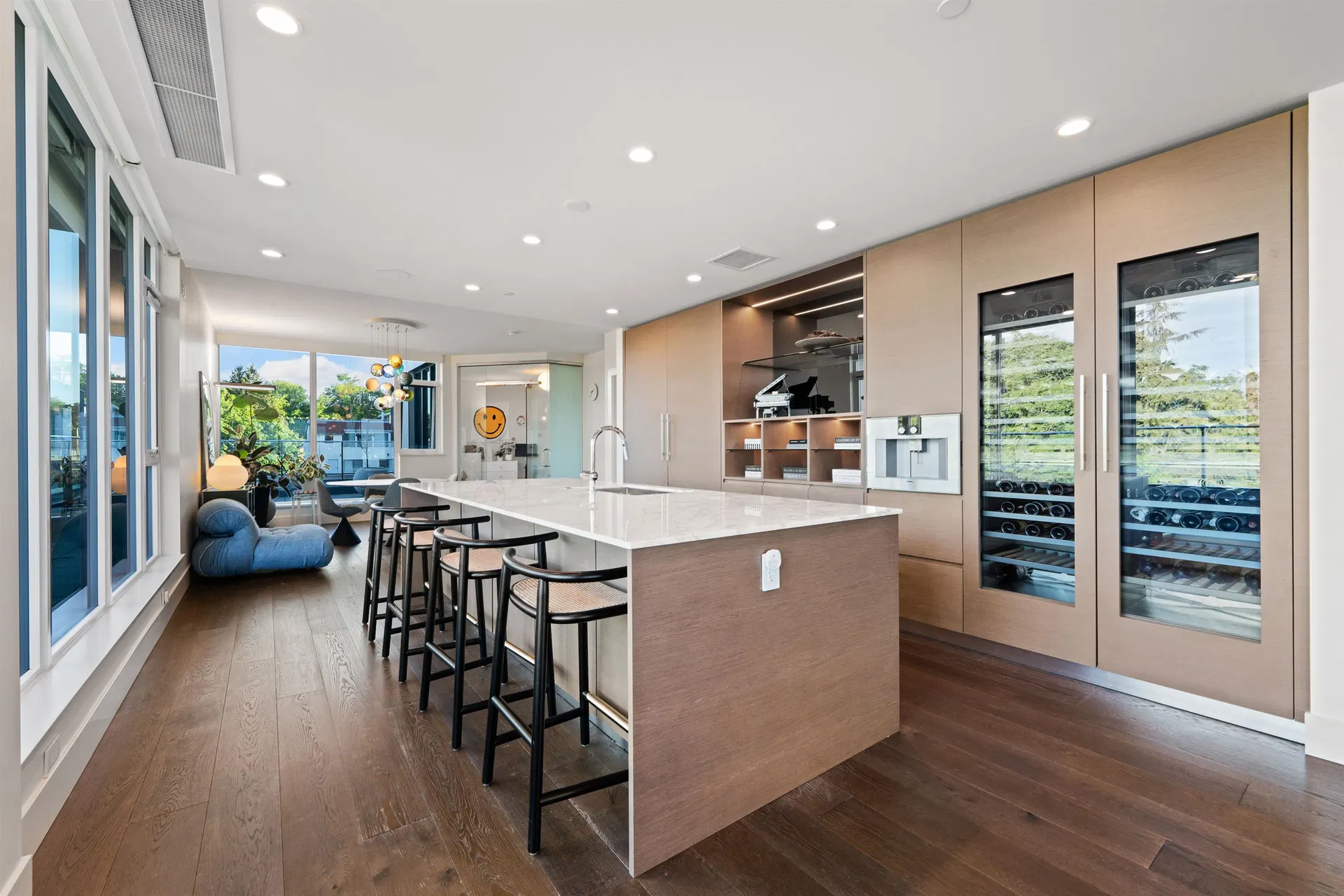 Photo 5 of 39 at #403 – 3639 W 16th Avenue