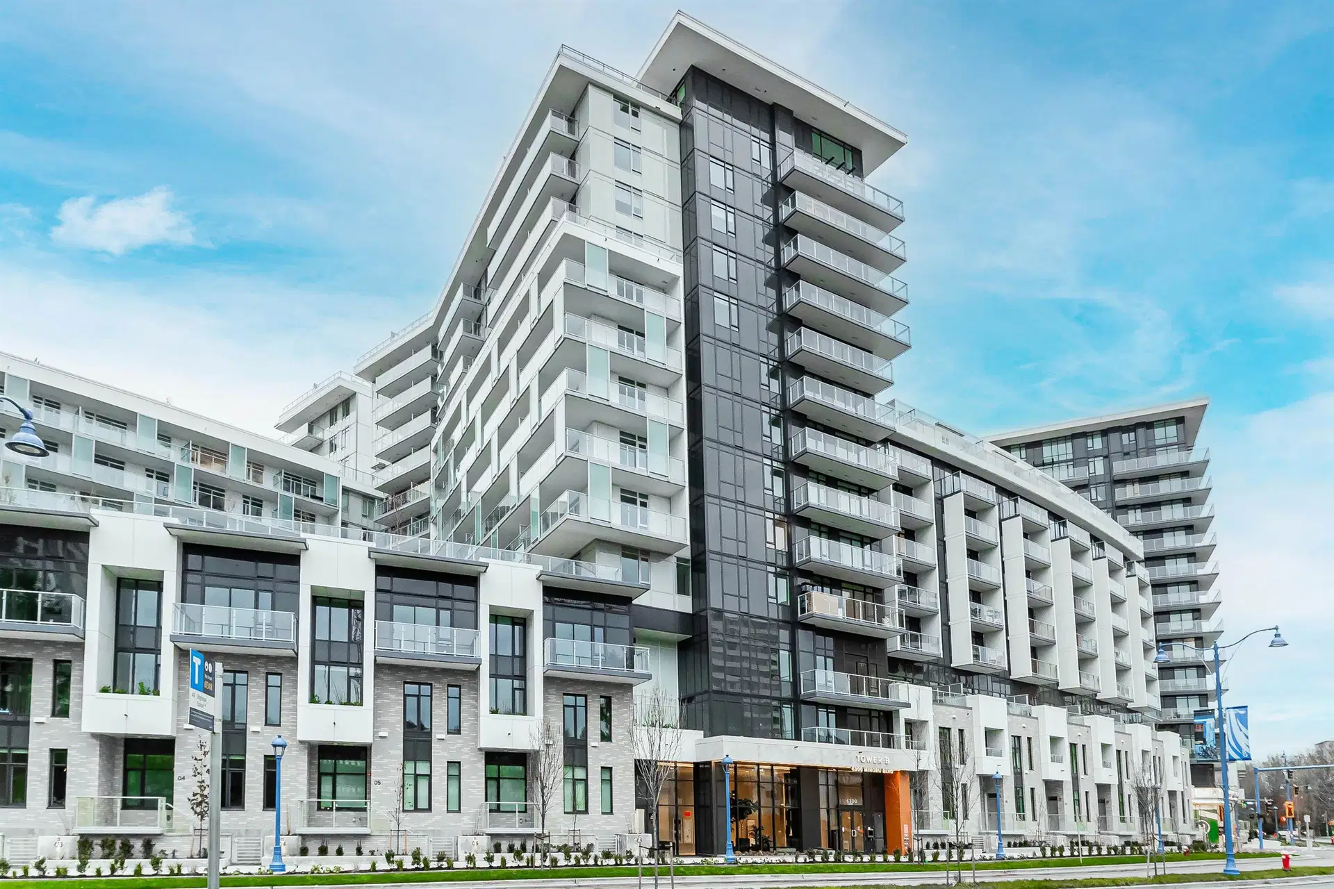 #528 – 6300 Minoru Boulevard