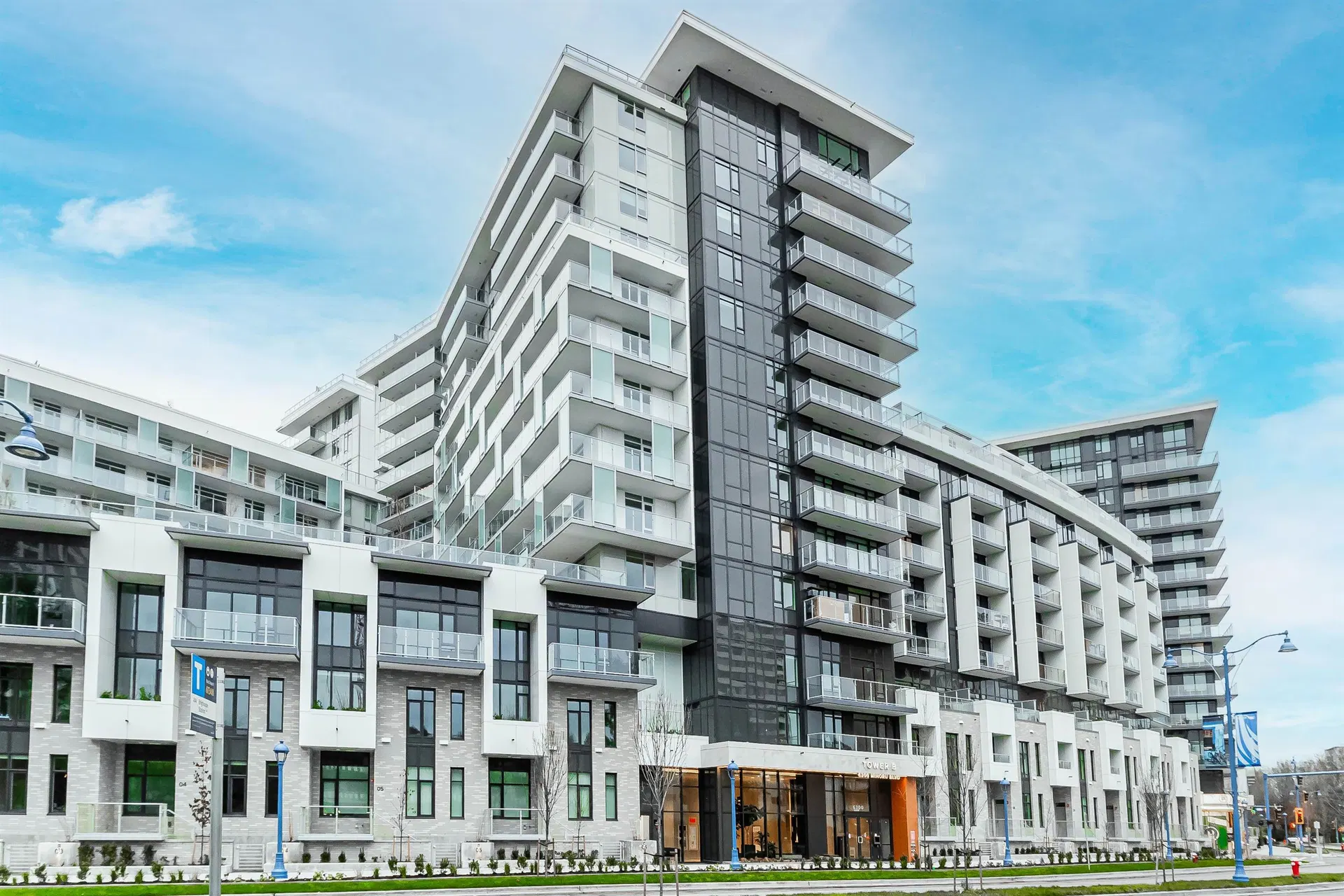 #528 – 6300 Minoru Boulevard