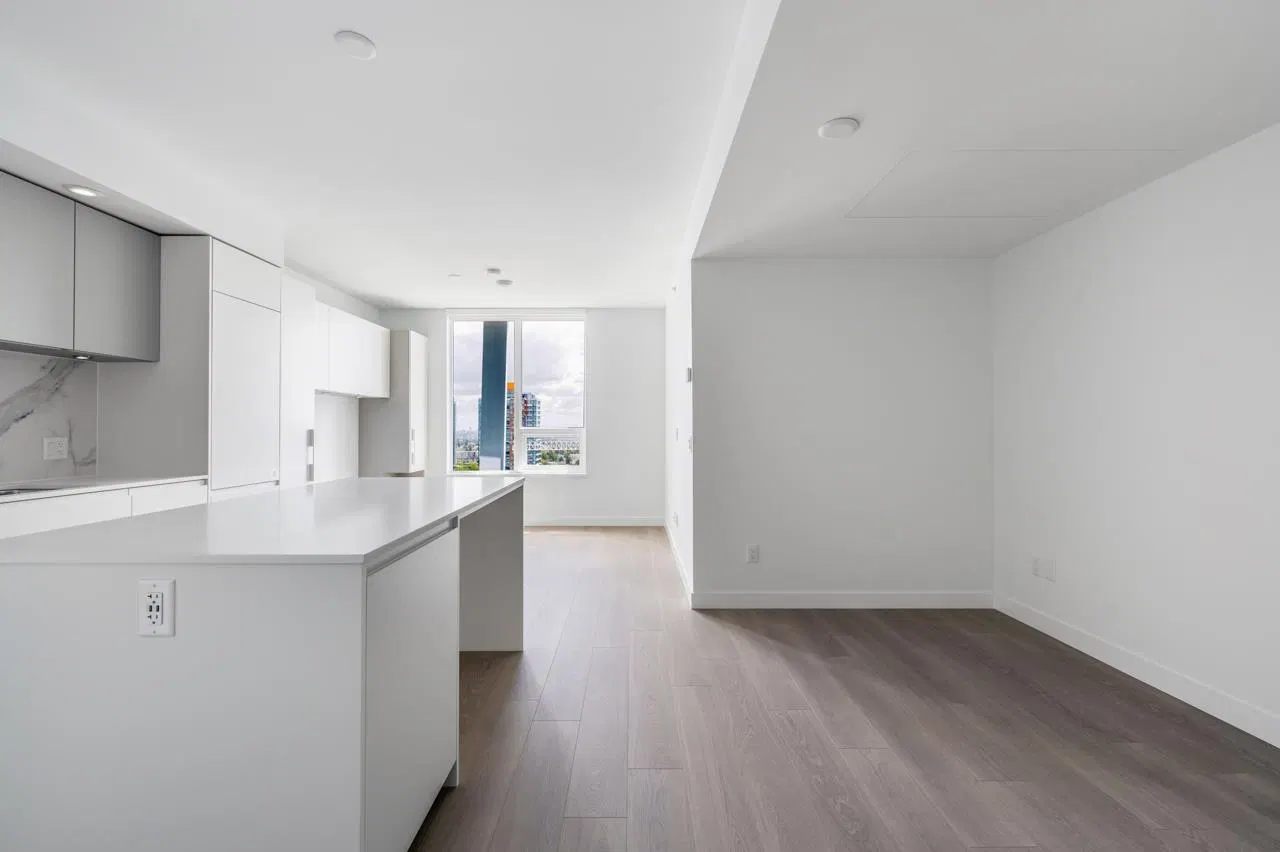 Photo 5 of 26 at #2303 – 6537 Telford Avenue