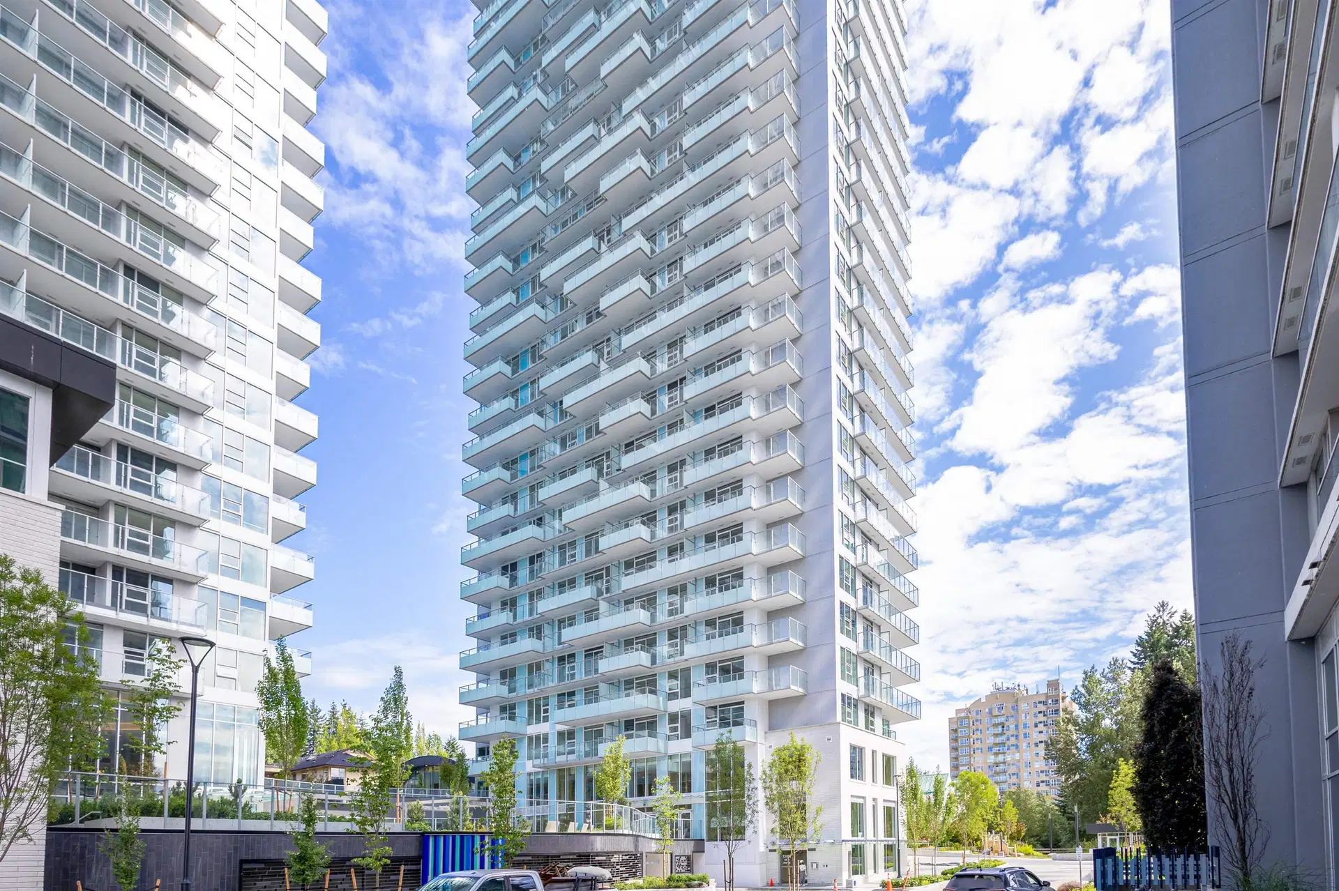 #909 – 13768 100 Avenue
