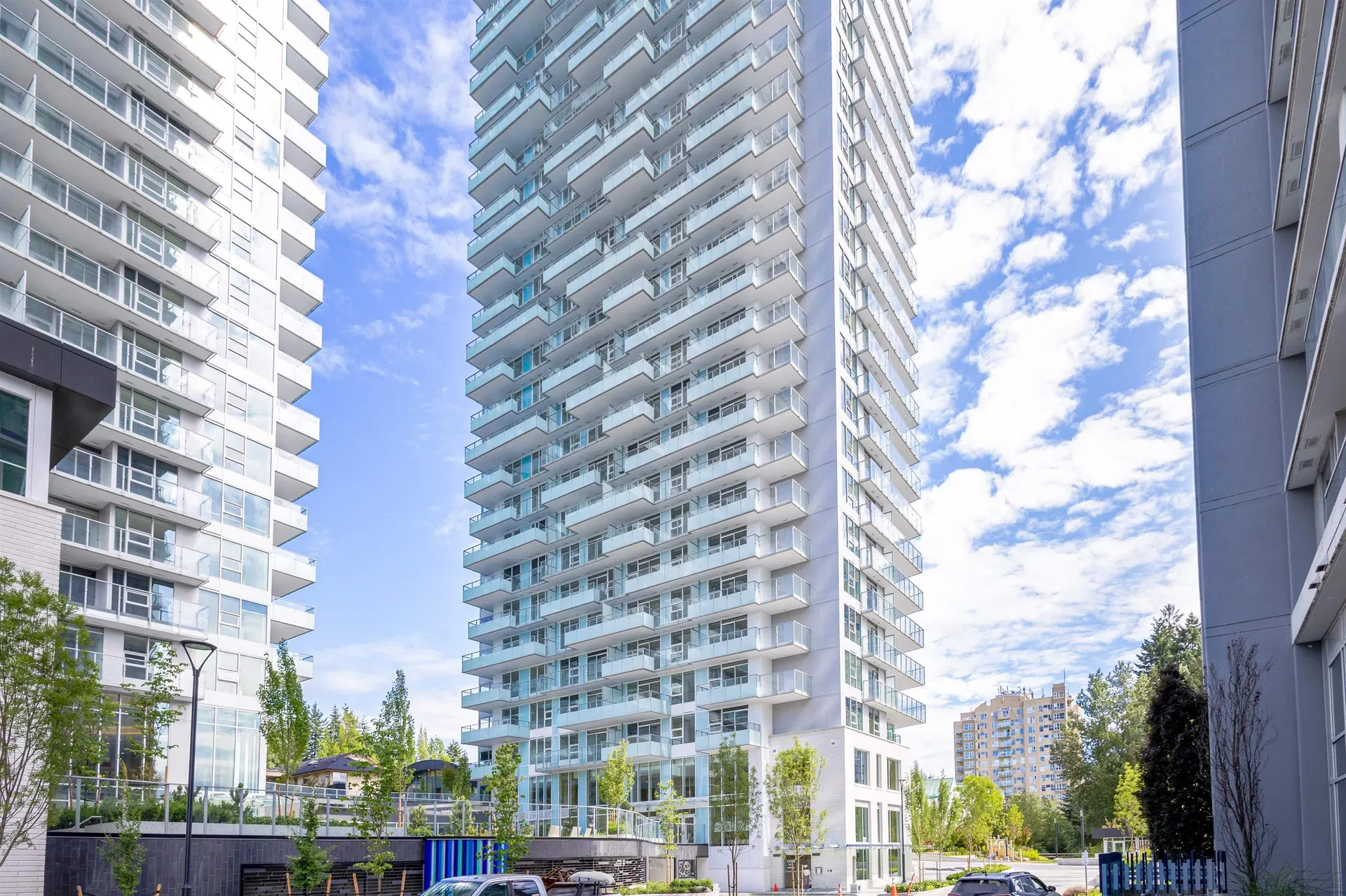 #909 – 13768 100 Avenue