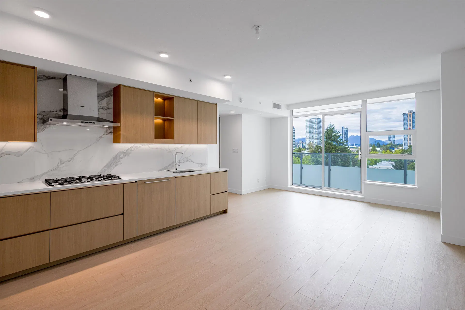 Photo 2 of 23 at #909 – 13768 100 Avenue