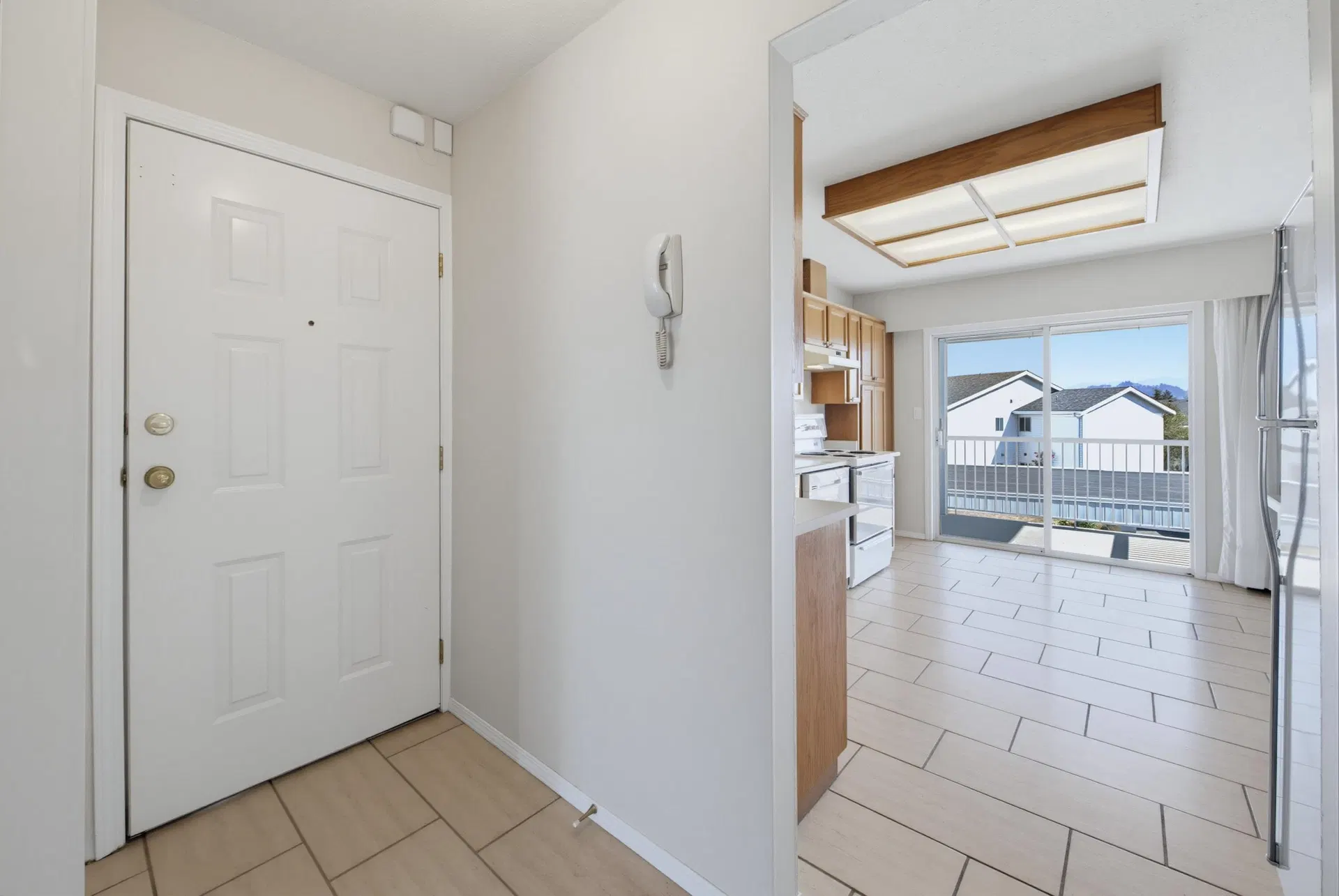 Photo 3 of 37 at #86 – 32691 Garibaldi Drive