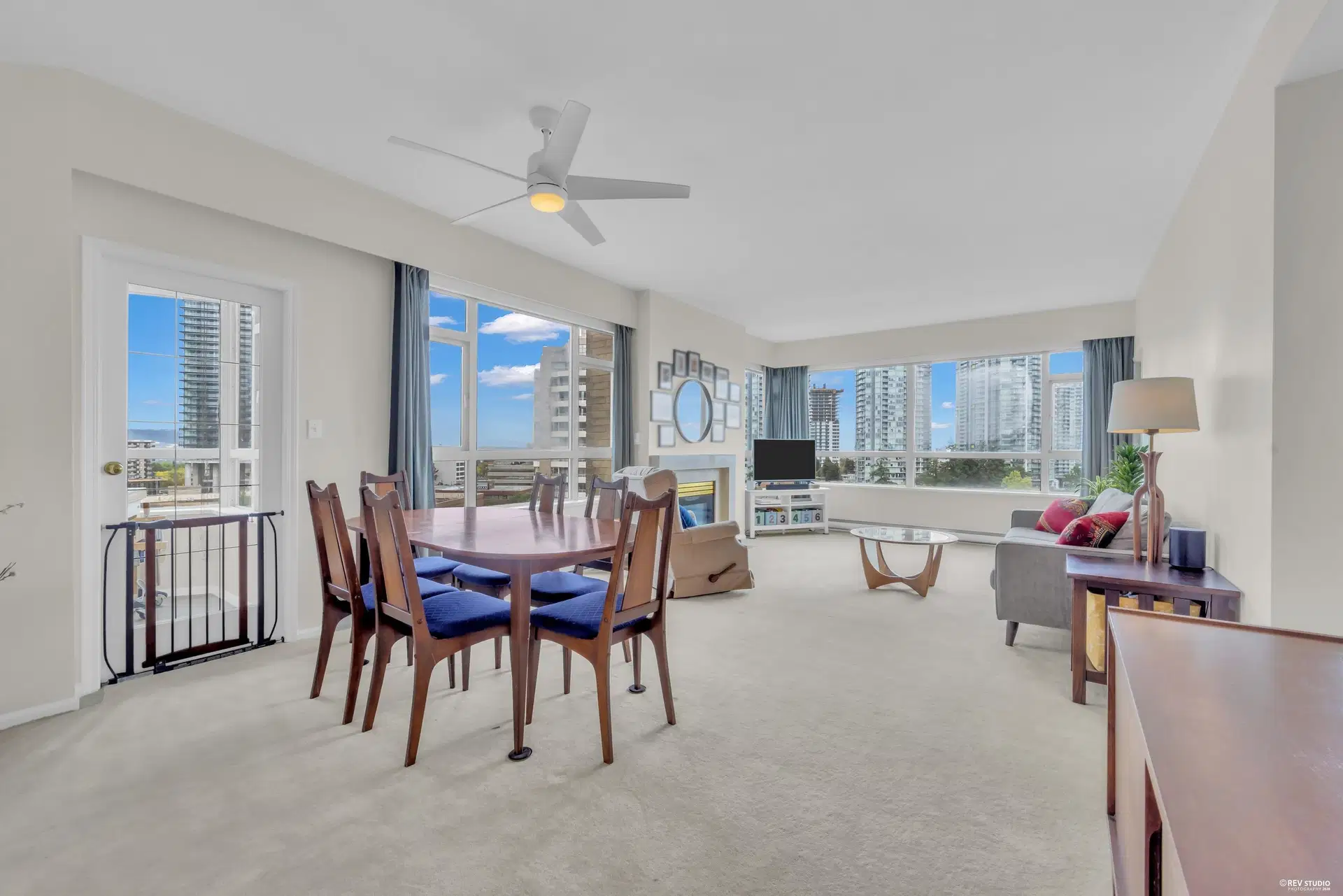 #901 – 6521 Bonsor Avenue