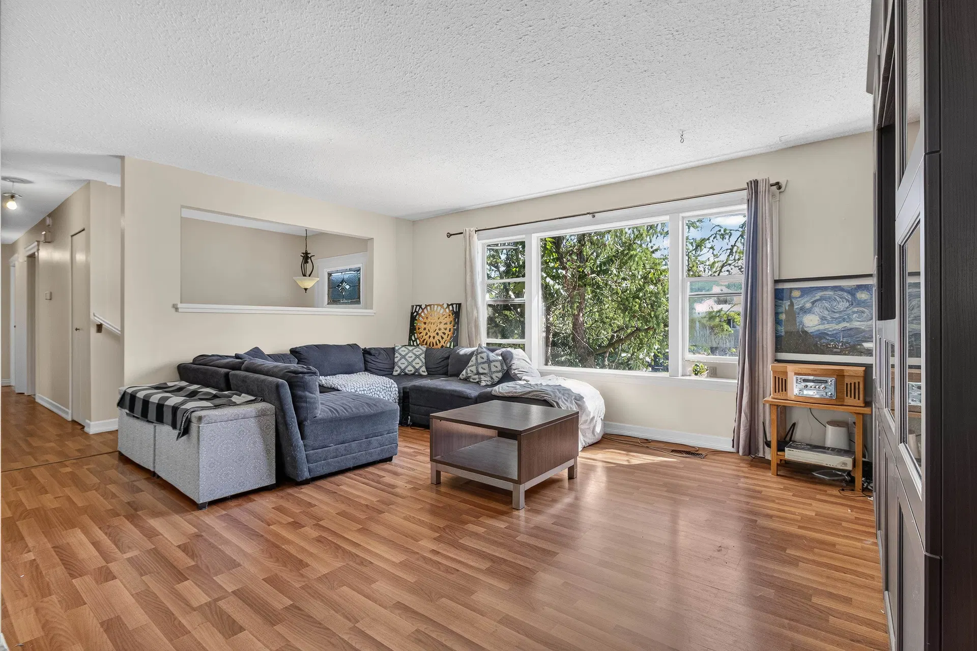Photo 4 of 16 at 32539 Pandora Avenue
