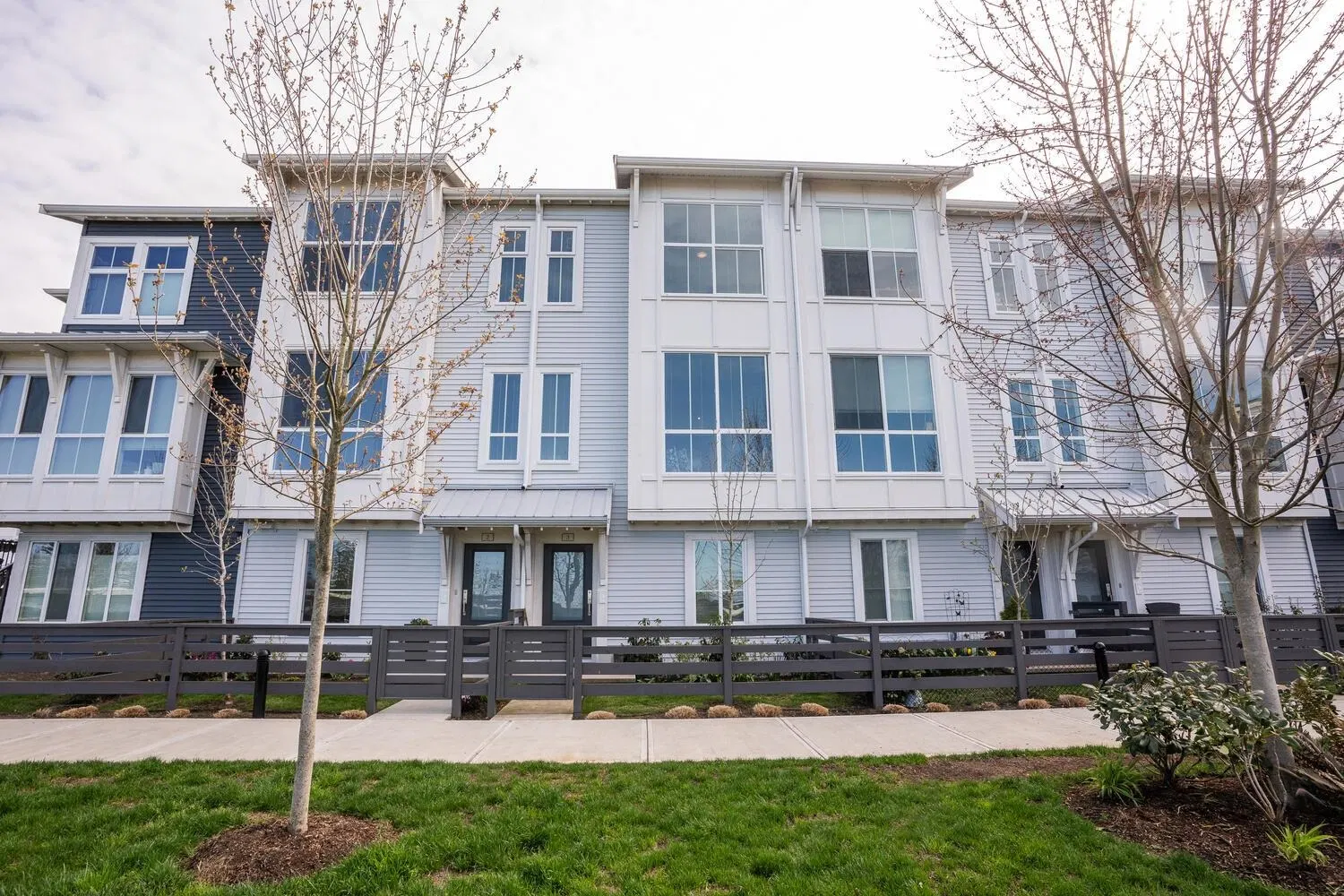 Photo 2 of 31 at #3 – 4716 Orca Way