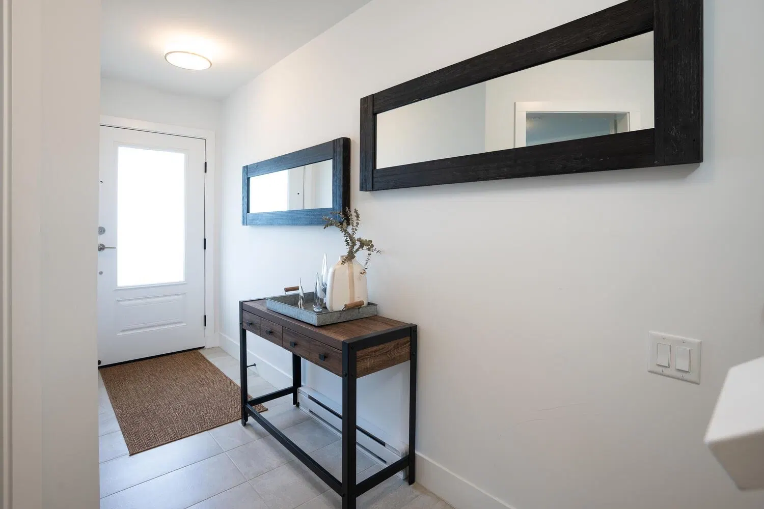 Photo 4 of 31 at #3 – 4716 Orca Way