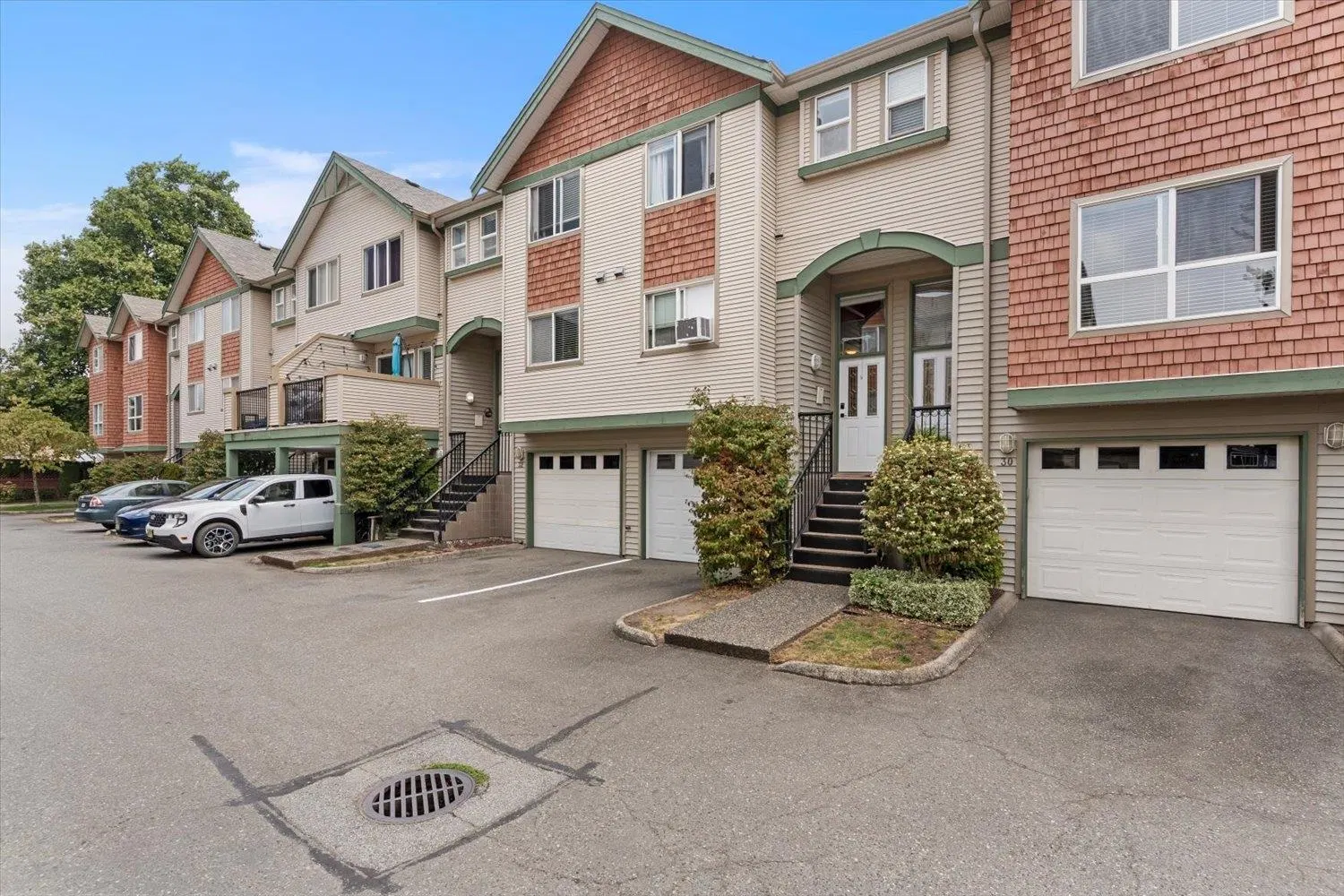 Photo 2 of 35 at #31 – 9470 Hazel Street
