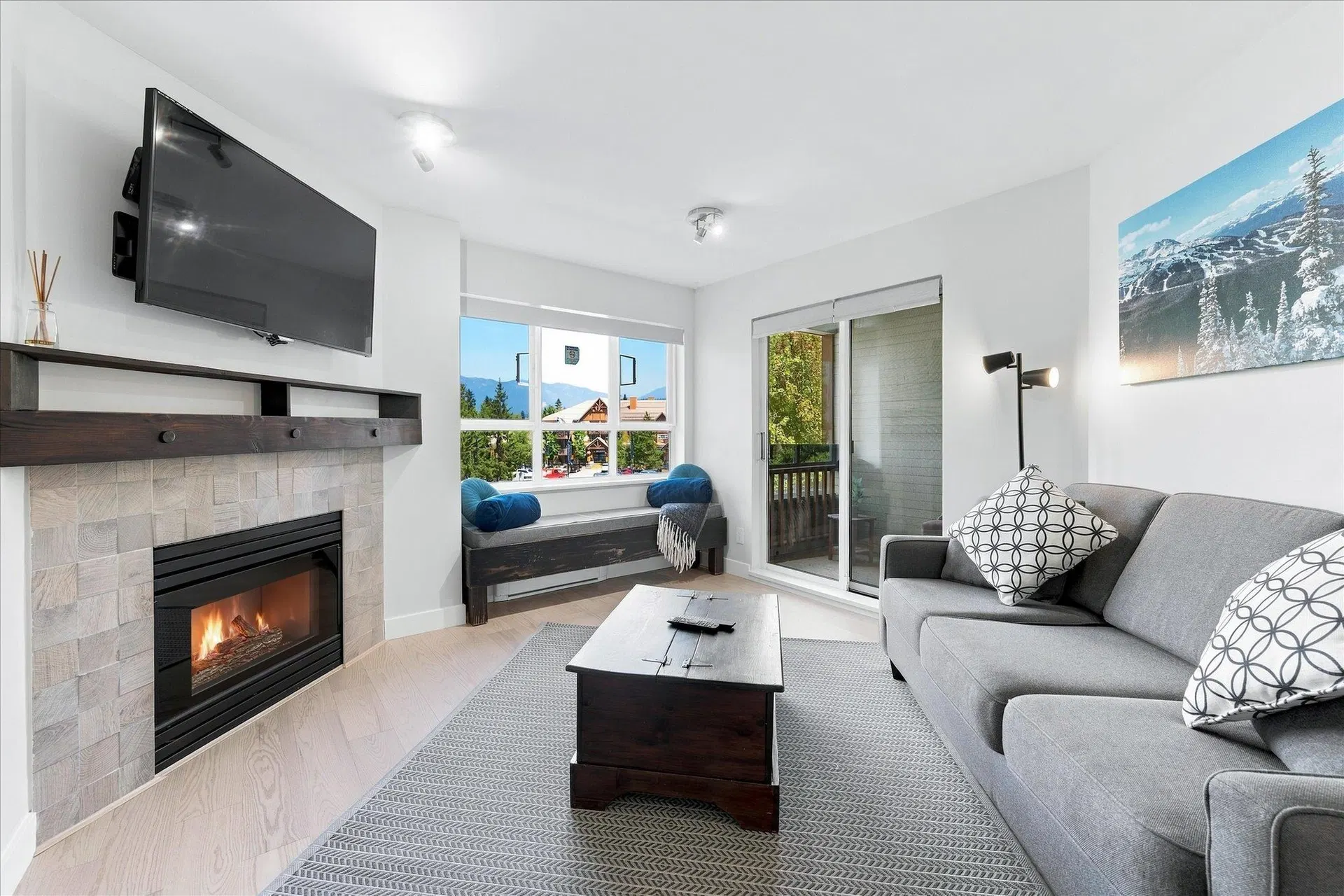 Photo 3 of 21 at #252 – 4340 Lorimer Road