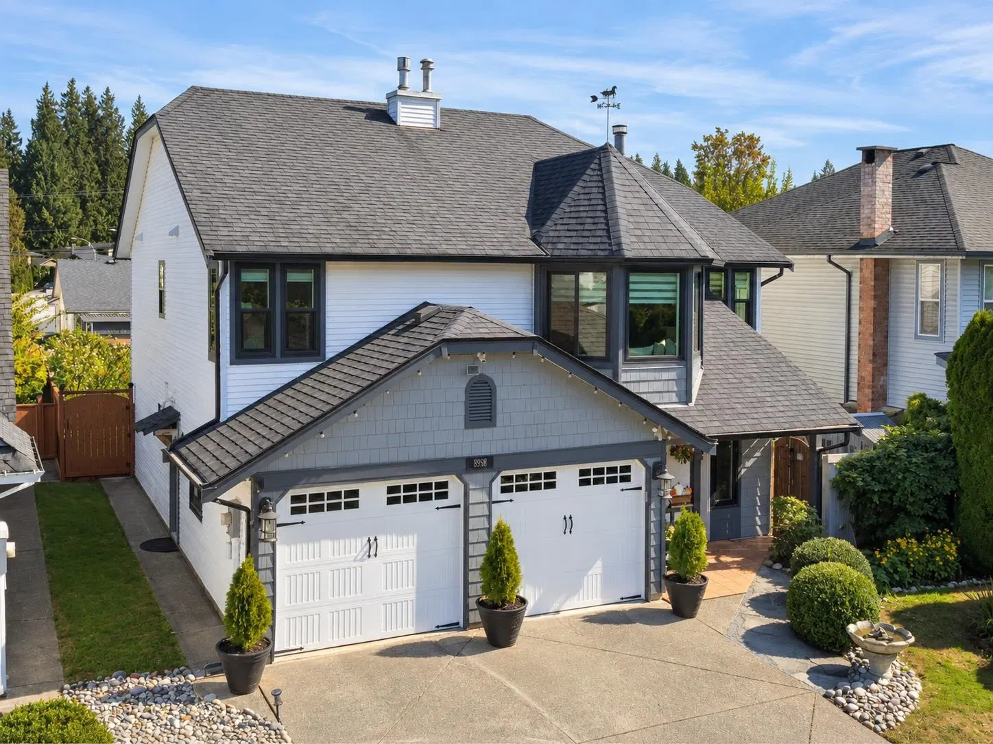 Photo 4 of 40 at 8998 203b Street