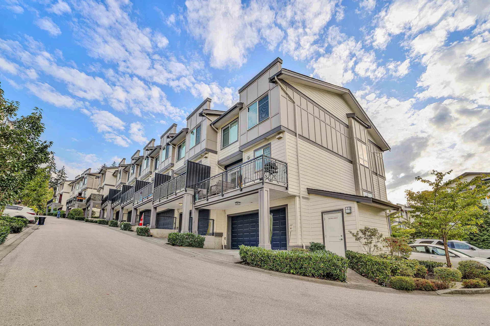 Photo 2 of 33 at #55 – 15665 Mountain View Drive