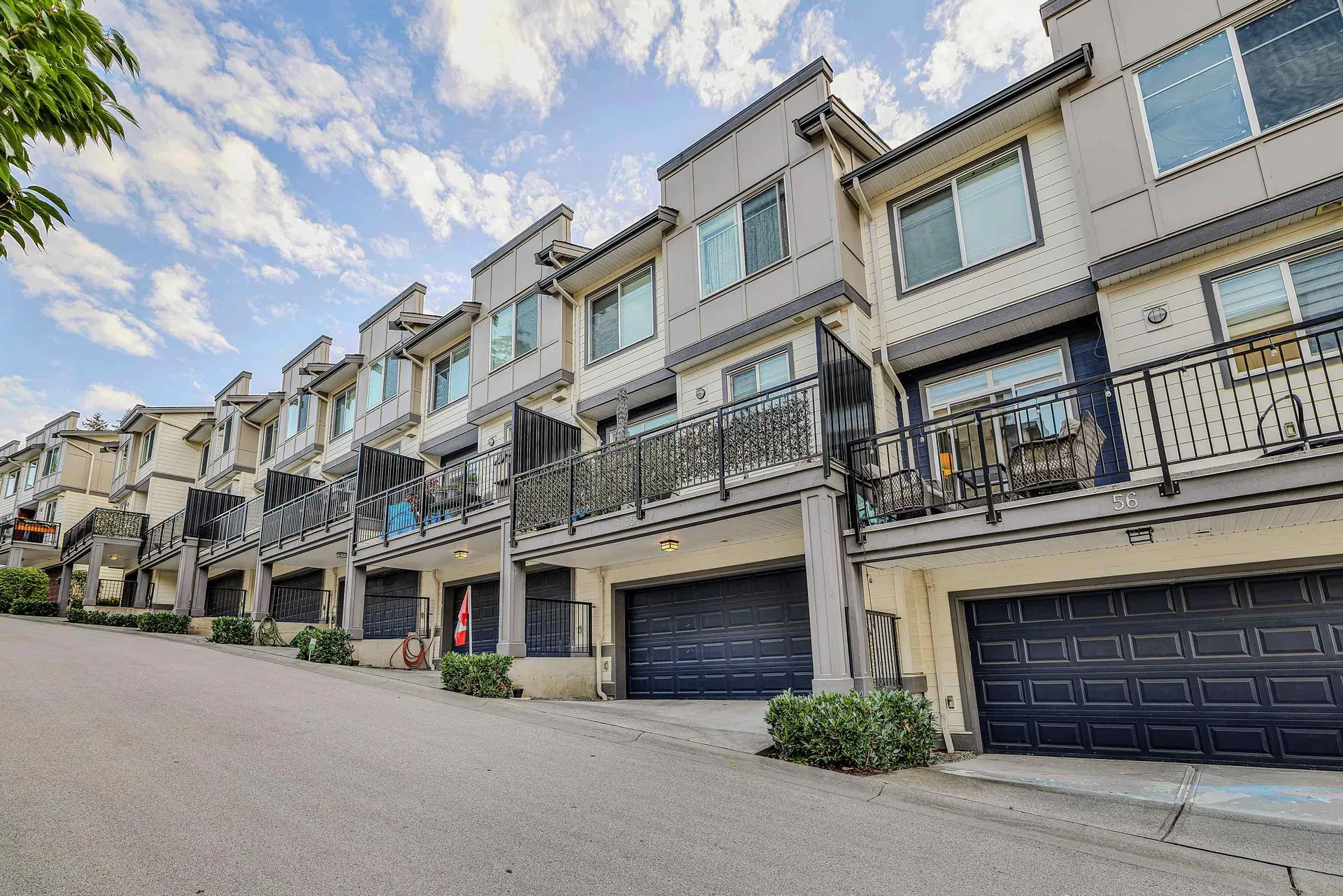 Photo 3 of 33 at #55 – 15665 Mountain View Drive