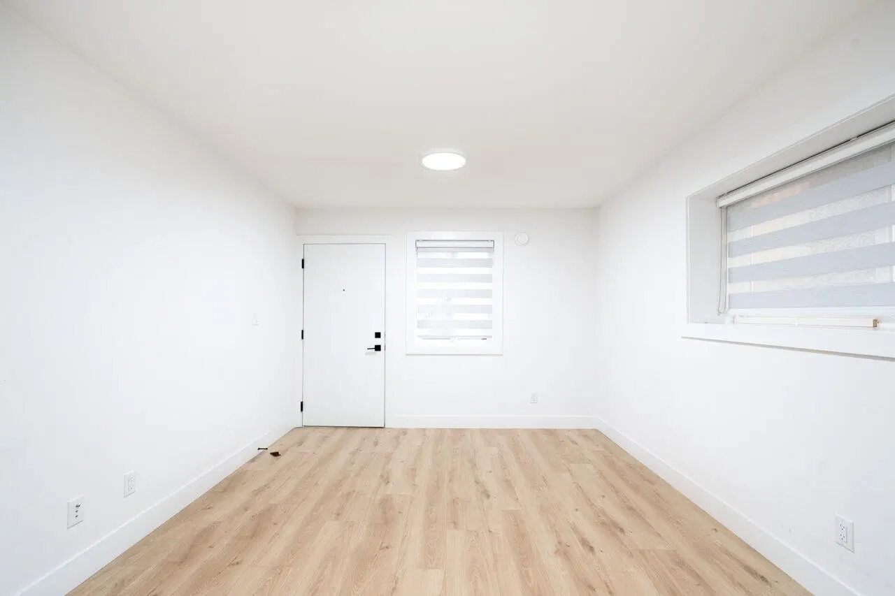 Photo 5 of 19 at Lower Suite – 7137 204a Street