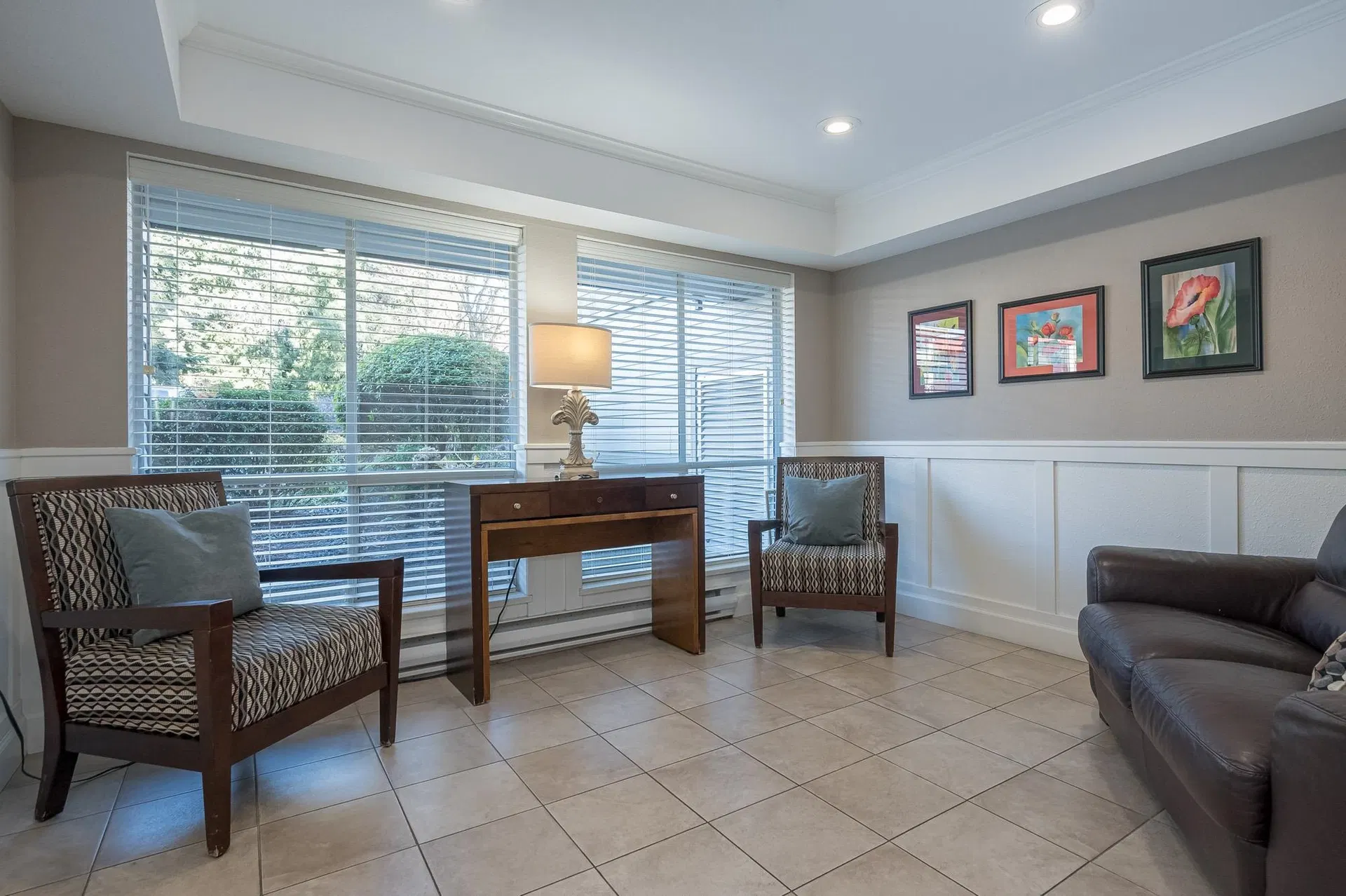 Photo 5 of 36 at #302 – 33280 E Bourquin Crescent