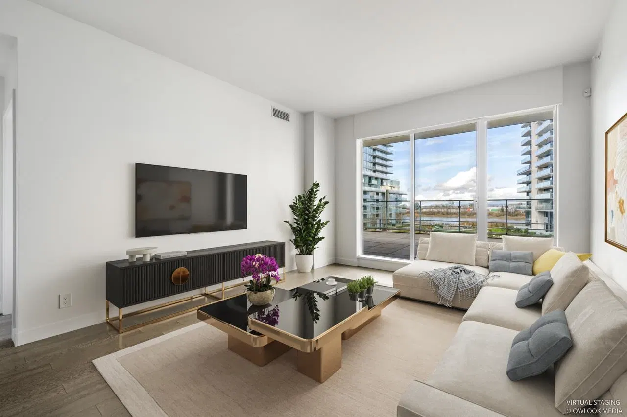 Photo 3 of 28 at #305 – 6688 Pearson Way