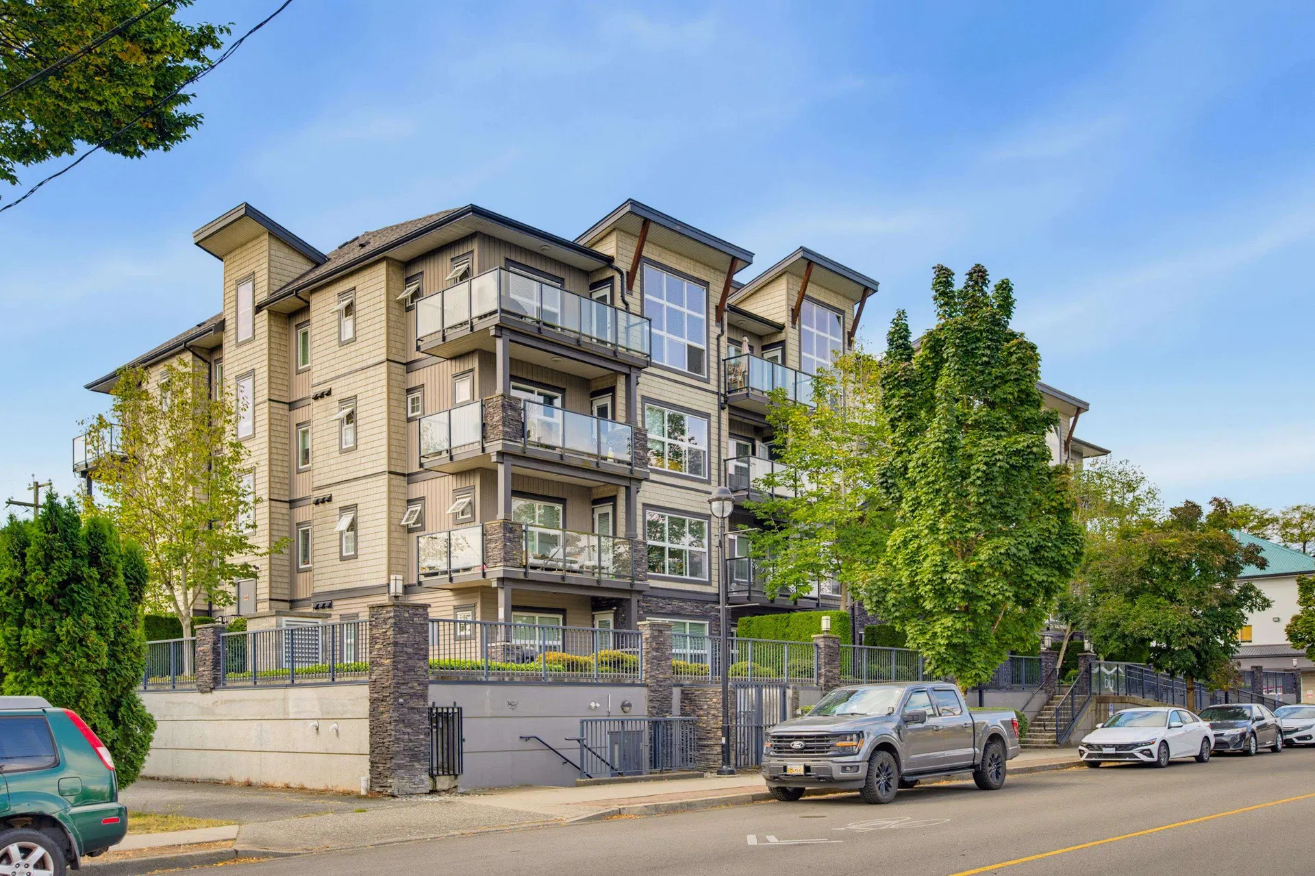 Photo 3 of 28 at #209 – 20630 Douglas Crescent