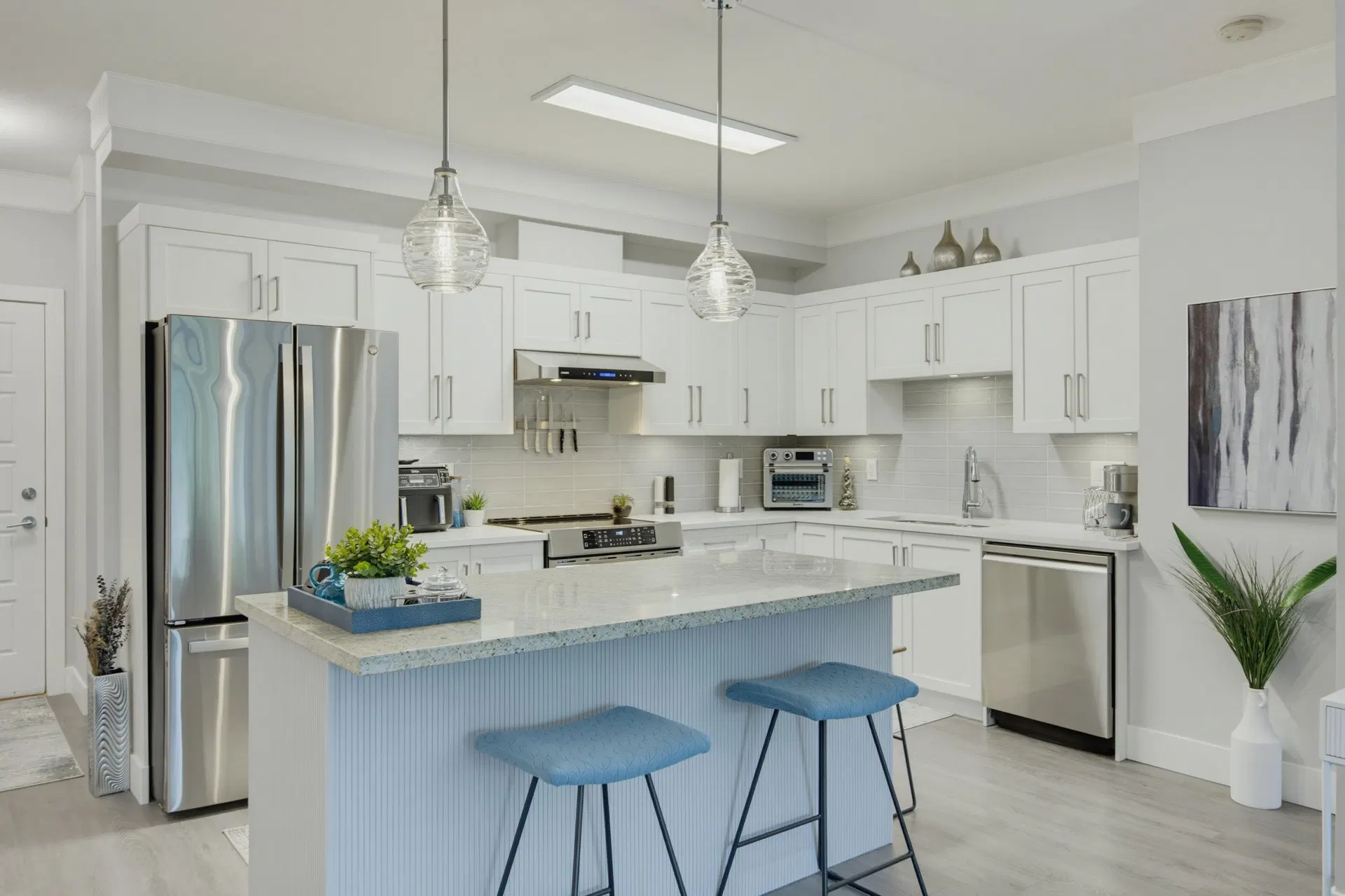 Photo 5 of 28 at #209 – 20630 Douglas Crescent