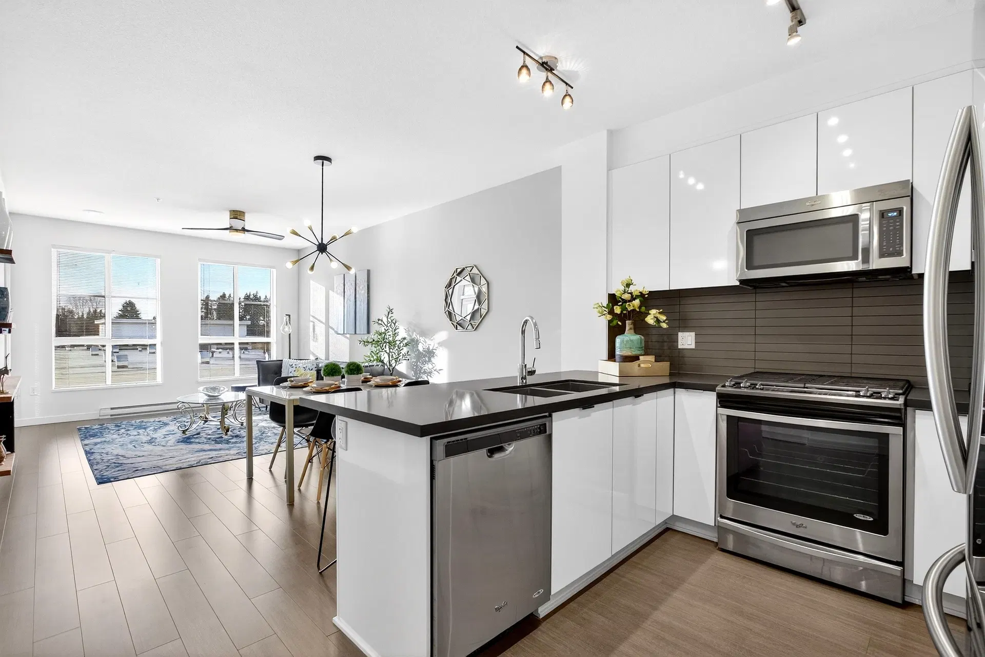 Photo 4 of 32 at #312 – 15168 33 Avenue