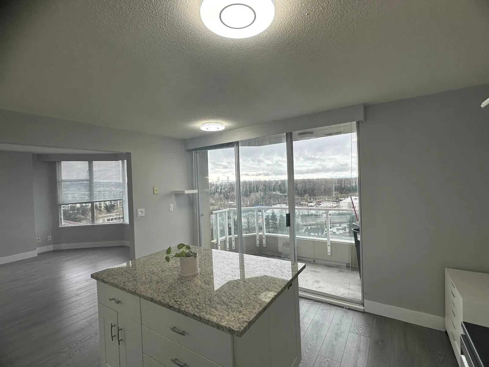Photo 2 of 16 at #704 – 412 Twelfth Street