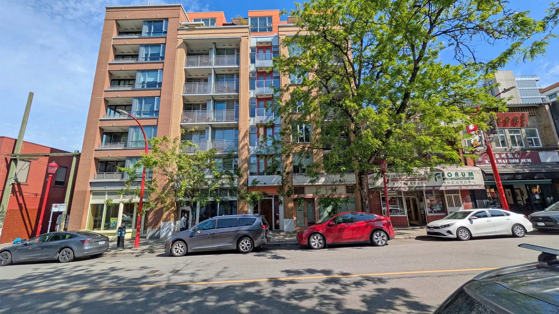 Photo 1 of 20 at #201 – 231 E Pender Street