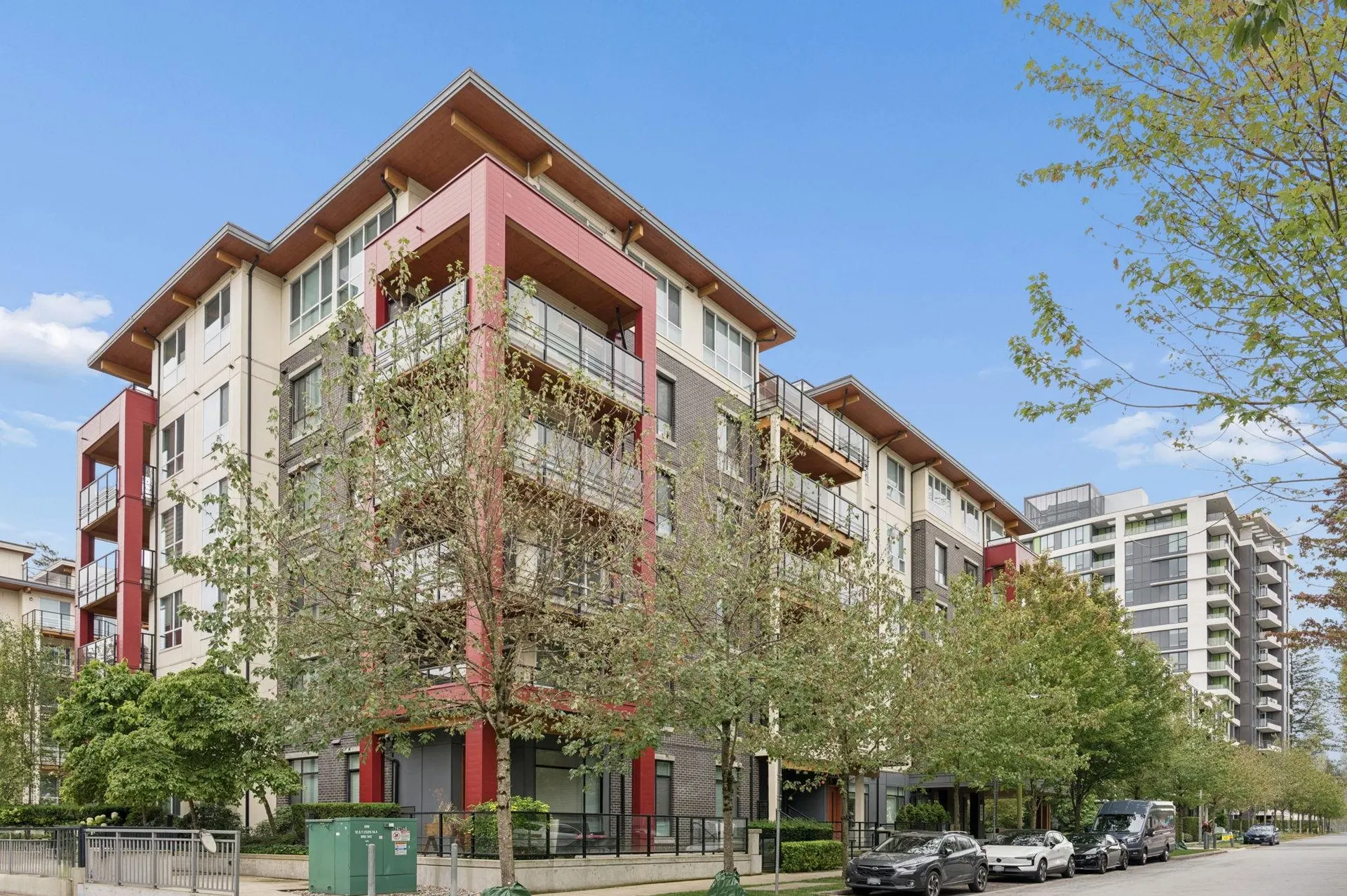 #418 – 3581 Ross Drive