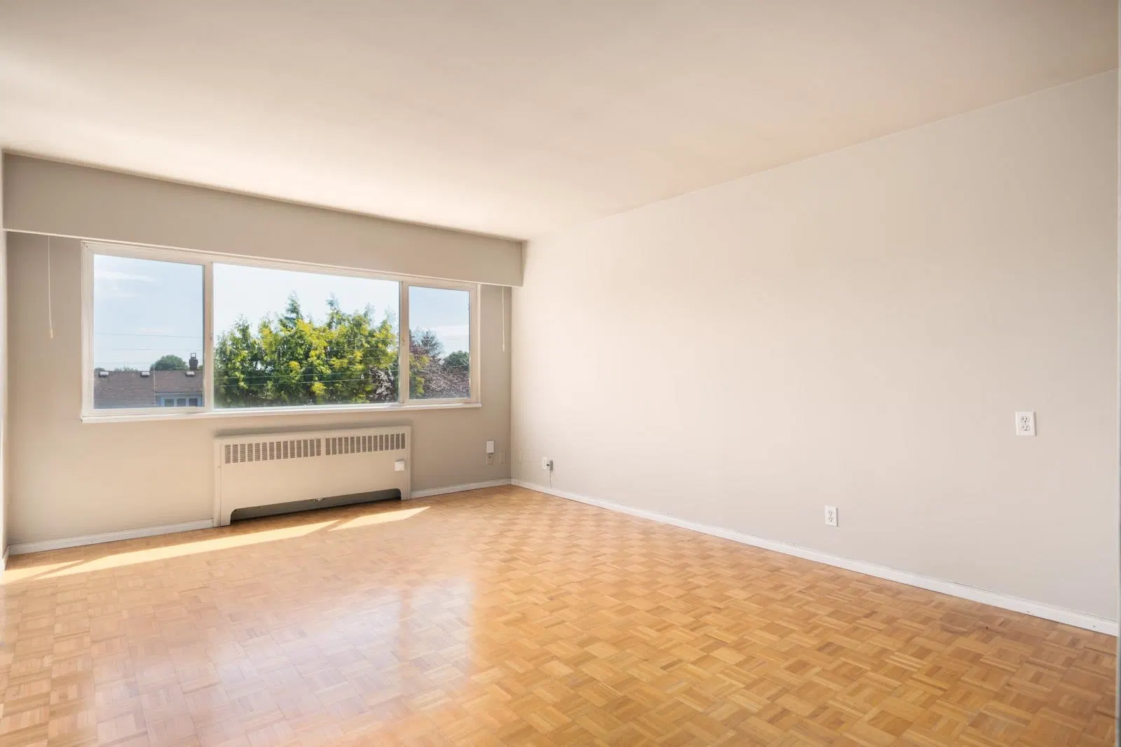 Photo 2 of 8 at #311 – 1970 W 41st Avenue